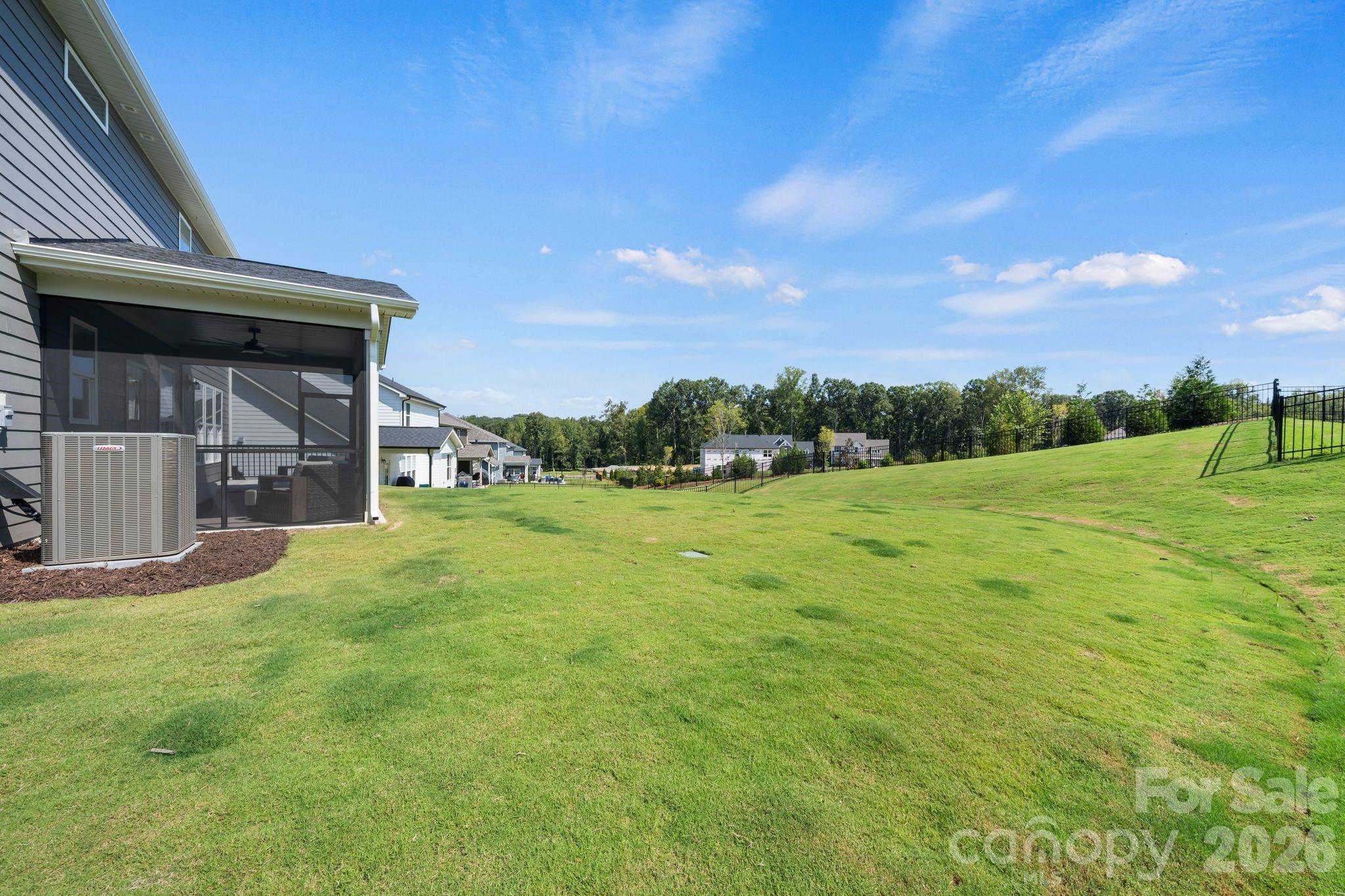 Single Family Residence at 2027 Waxhaw Crossing Drive, Waxhaw, photo 45 of 47