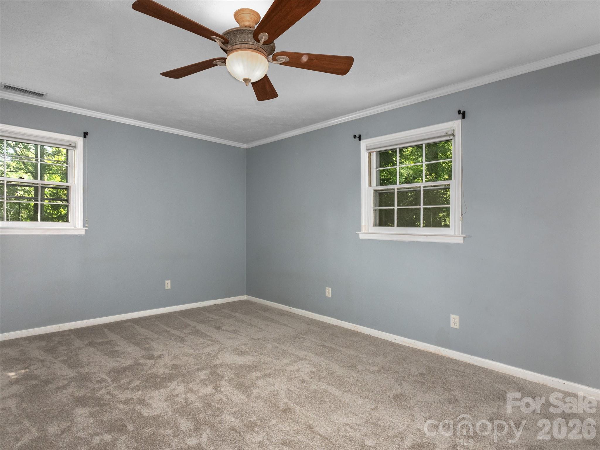 Single Family Residence at 921 Indian Hill Road, Hendersonville, photo 13 of 33