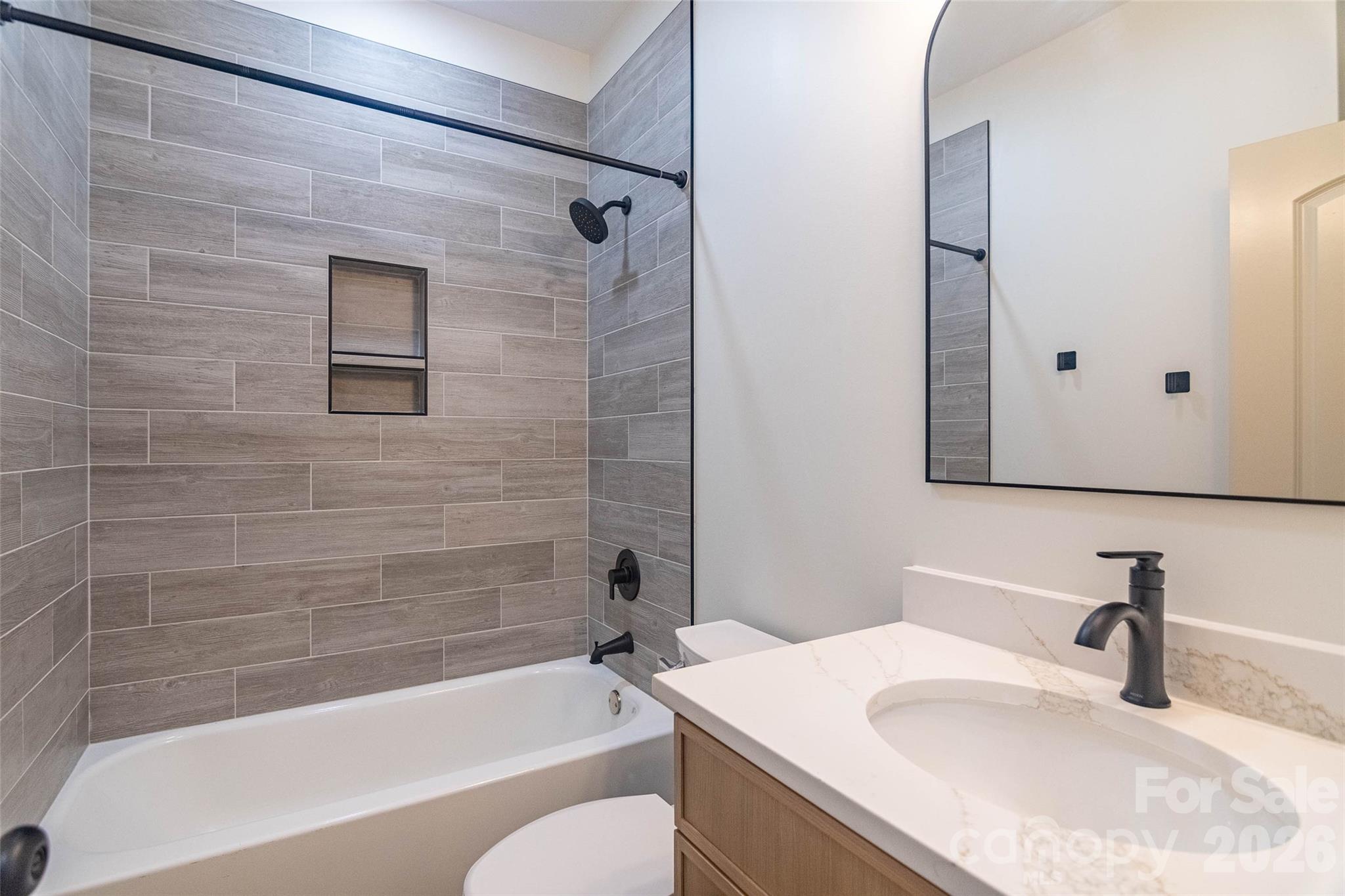 Second bathroom between the second and third bedrooms.! Very elegantly appointed with special plumbing fixtures! - 98 Lexxi Lane, Tryon