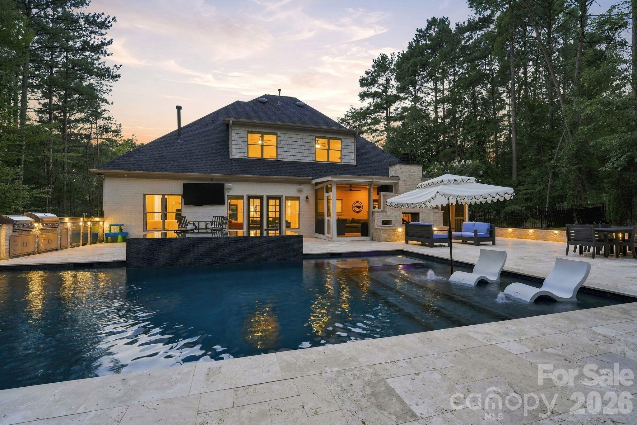 Single Family Residence at 108 Dunn Ross Court, Mooresville, photo 2 of 33