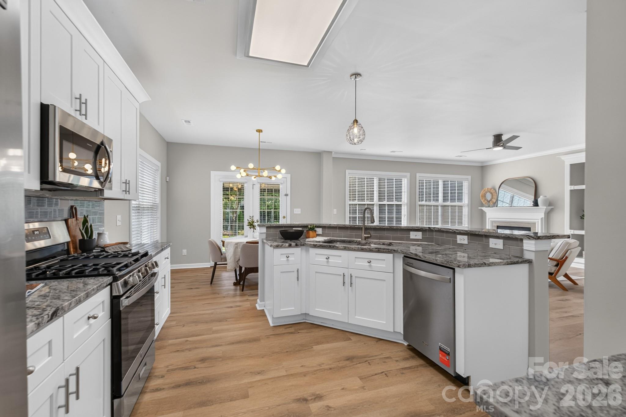 Single Family Residence at 15611 Prescott Hill Avenue, Charlotte, photo 12 of 38