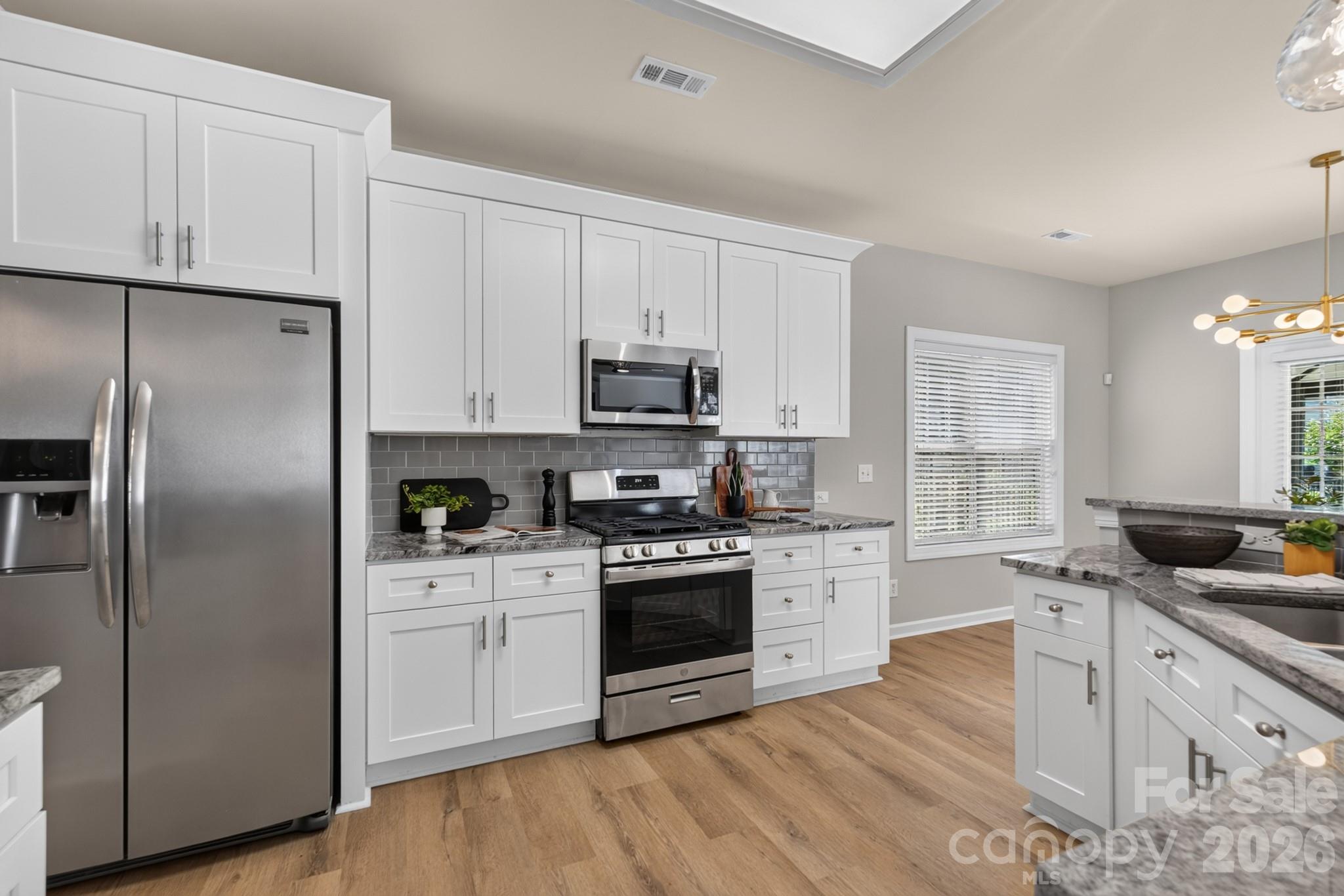 Single Family Residence at 15611 Prescott Hill Avenue, Charlotte, photo 13 of 38