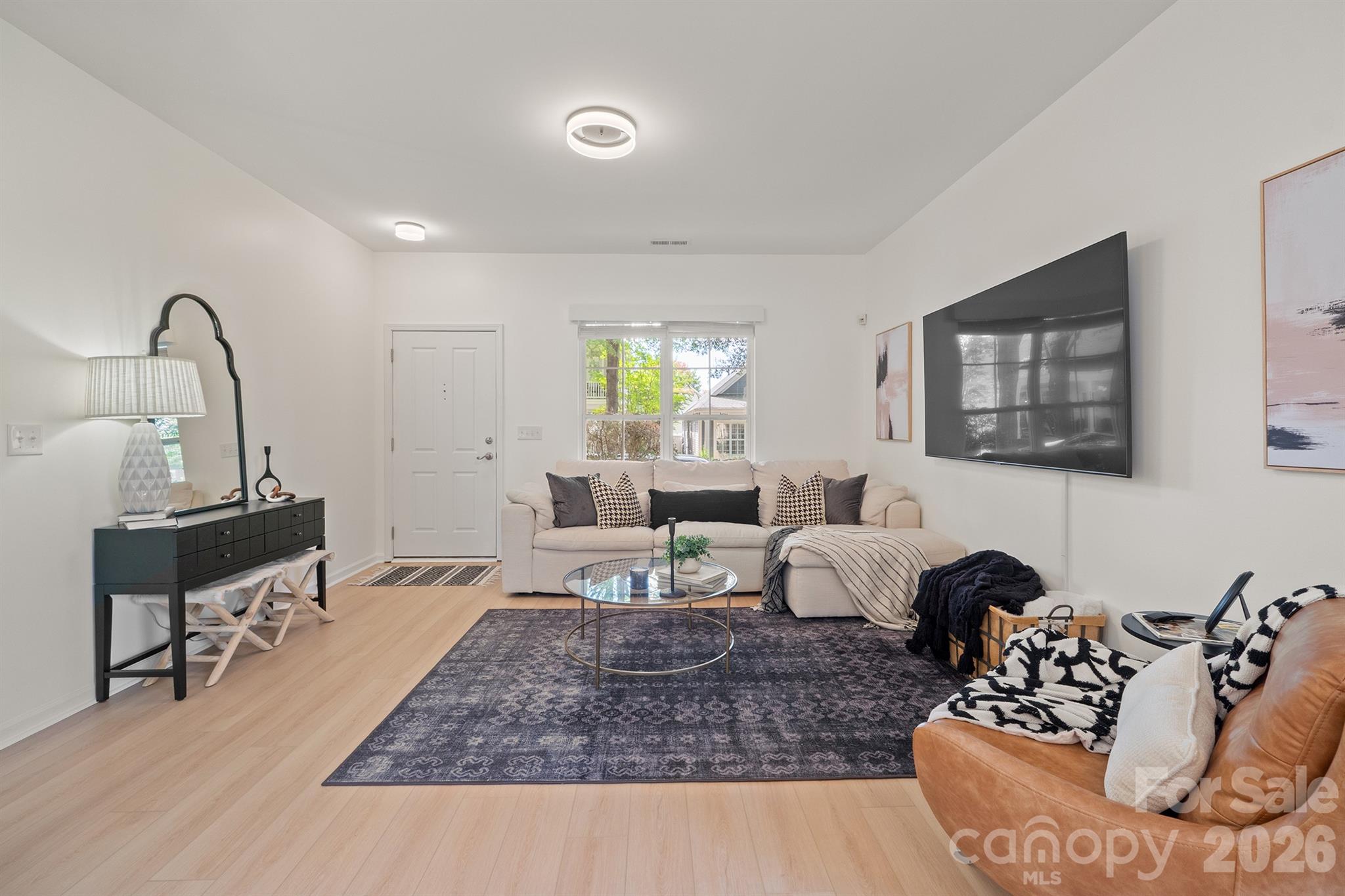 Living room is perfect for entertaining - 14525 Holly Springs Drive, Huntersville
