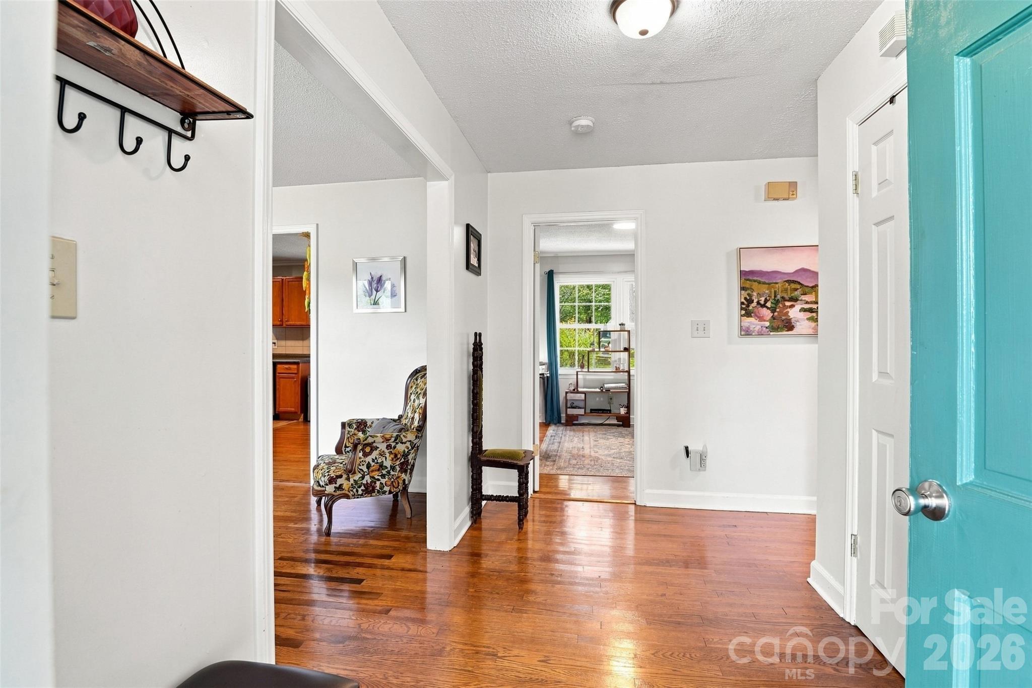 Single Family Residence at 515 Lakewood Drive, Gastonia, photo 9 of 38