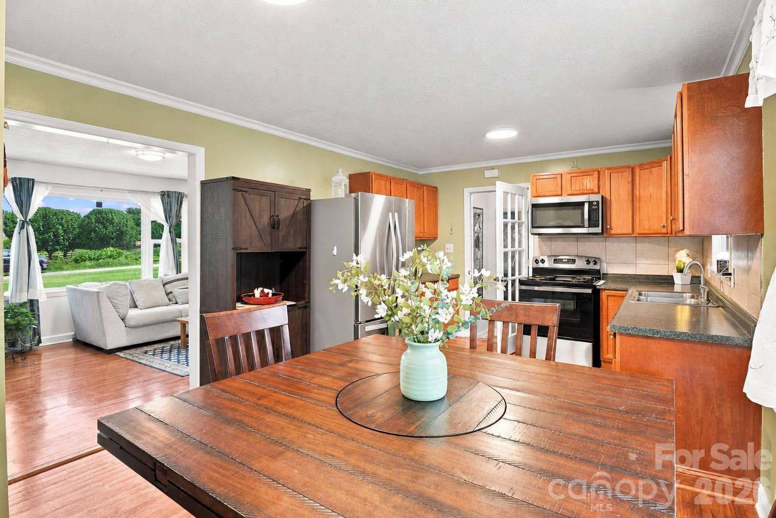 Single Family Residence at 515 Lakewood Drive, Gastonia, photo 12 of 38