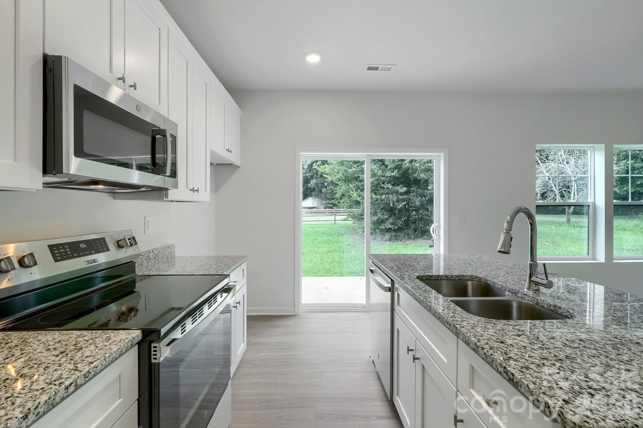 Kitchen - 3334 Laboratory Road, Lincolnton