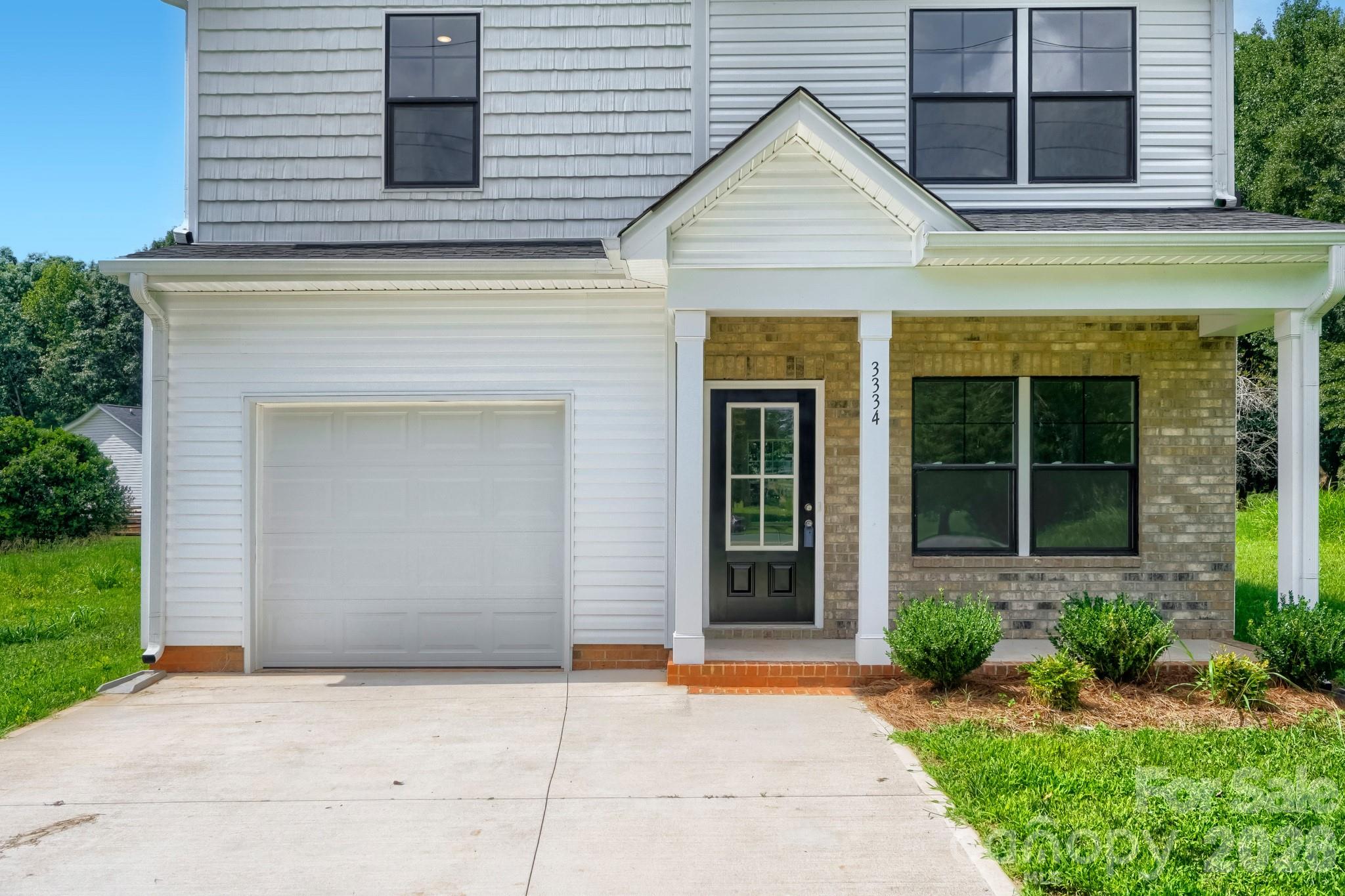 Front Porch - 3334 Laboratory Road, Lincolnton