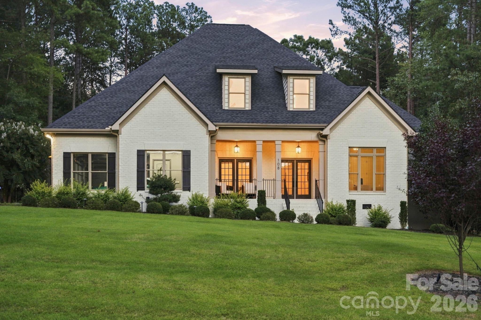 Single Family Residence at 108 Dunn Ross Court, Mooresville