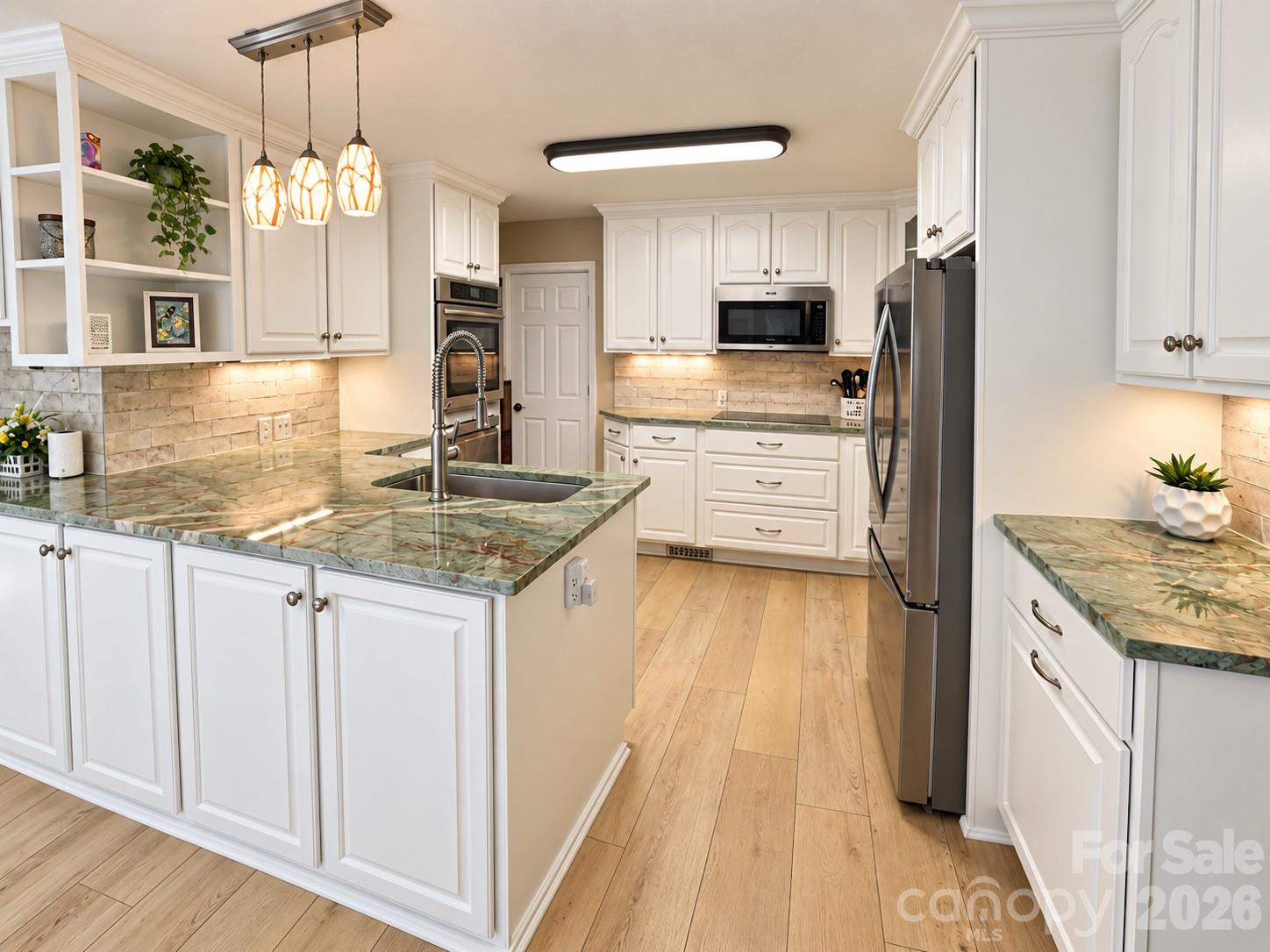 Single Family Residence at 195 Azalea Road, Mooresville, photo 13 of 48
