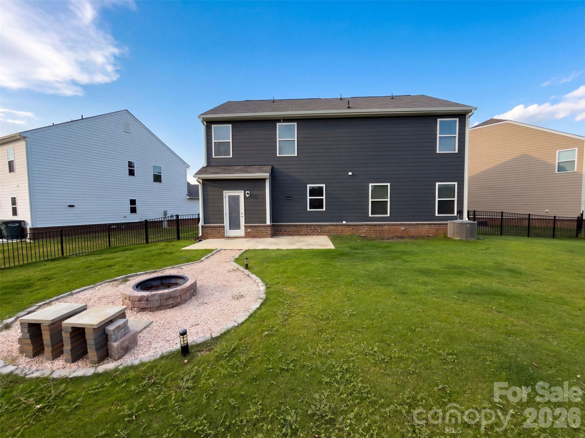 Single Family Residence at 2818 Dominion Court, Monroe, photo 5 of 18