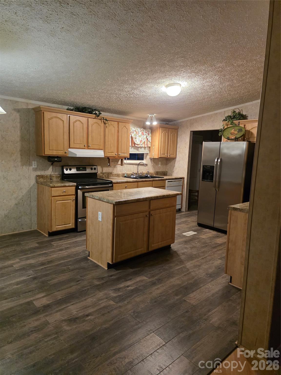 Single Family Residence at 1409 Clayton Drive, Chester, photo 2 of 27