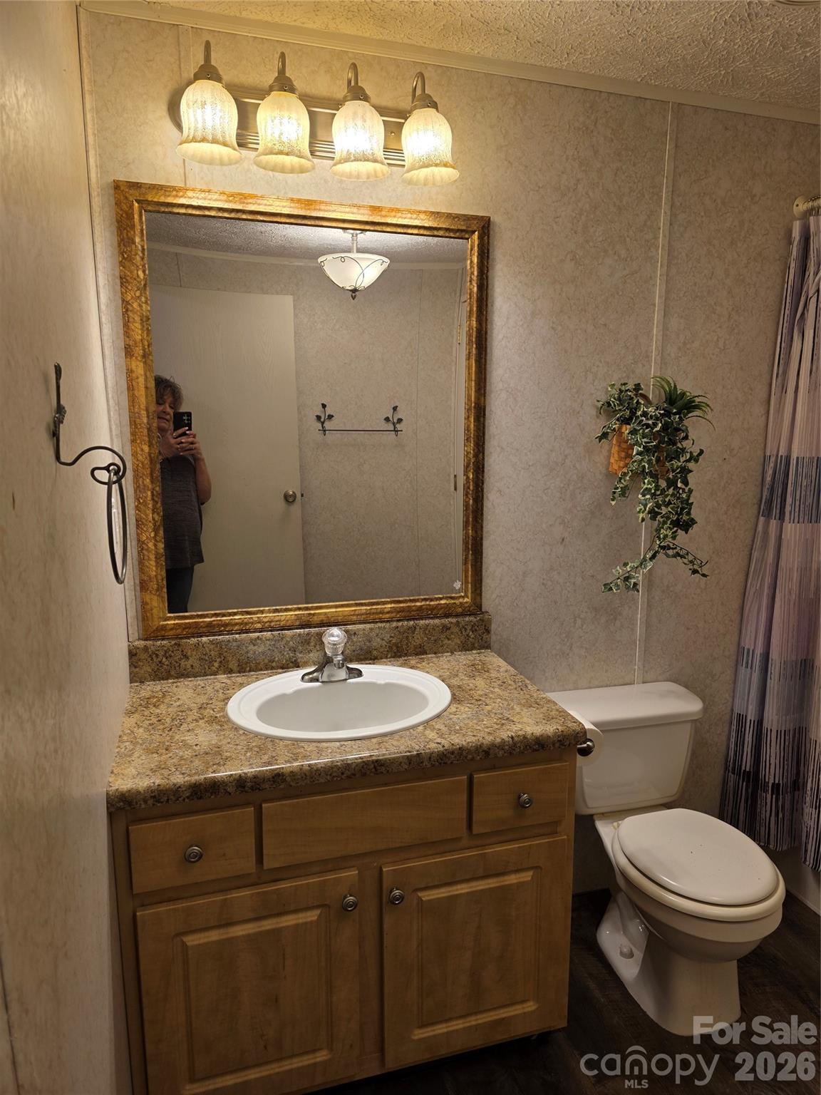 Single Family Residence at 1409 Clayton Drive, Chester, photo 9 of 27