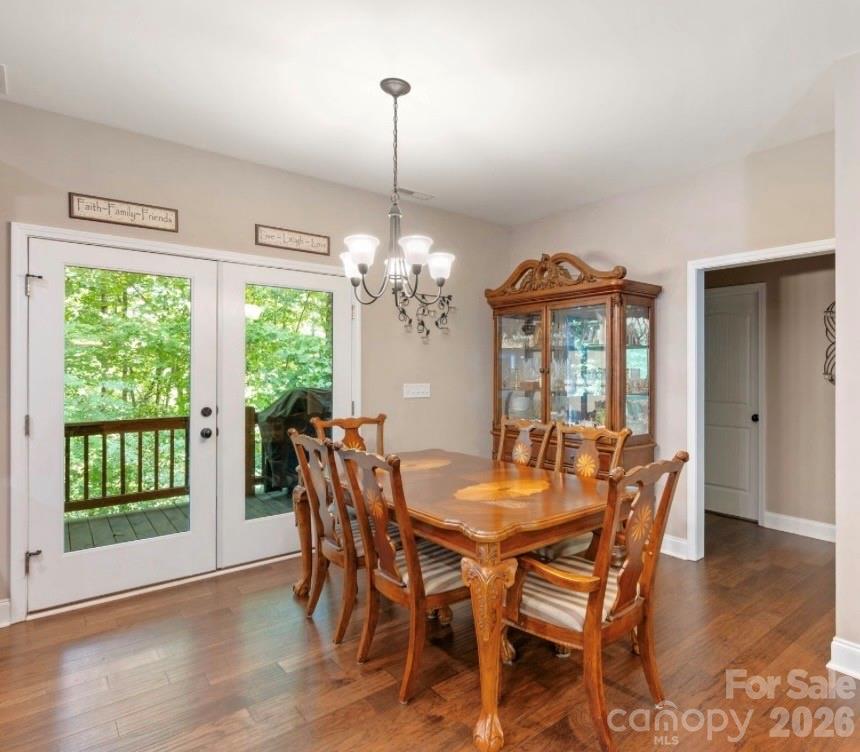 Dining Area with Deck Access - 72 Summer Shade Court, Hendersonville