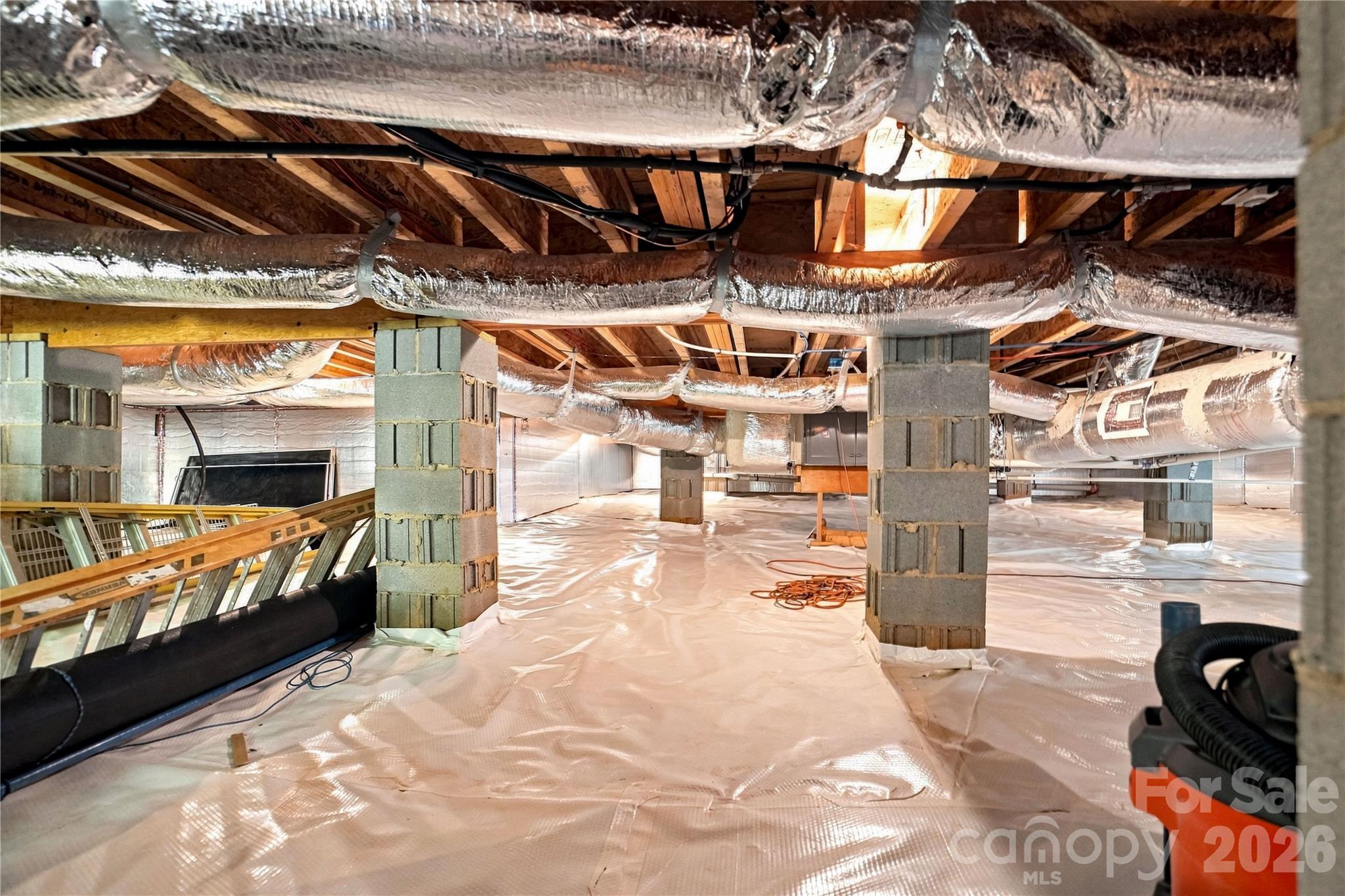 Sealed and conditioned crawl space - 108 Washam Road, Mooresville