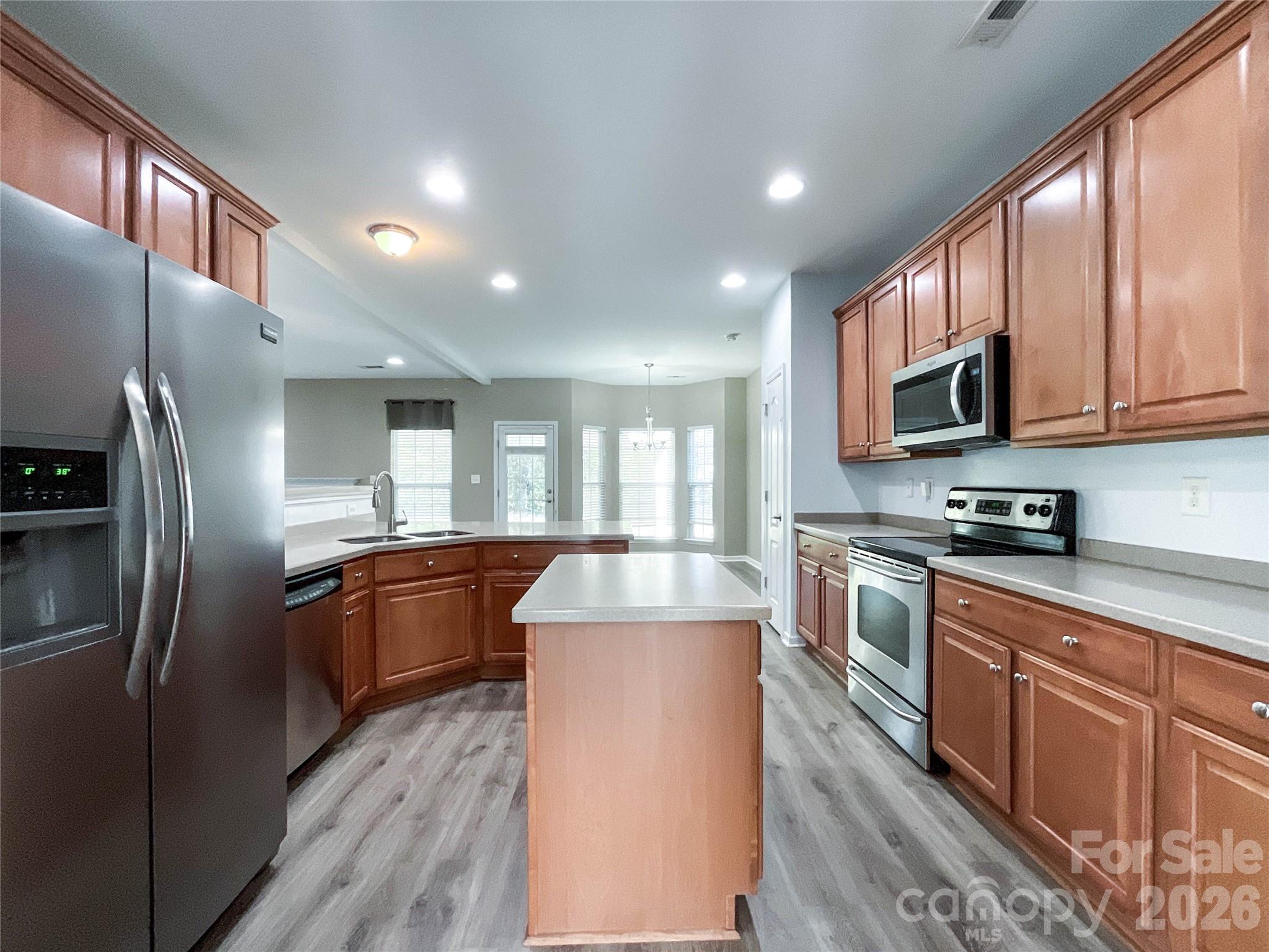 Single Family Residence at 1112 Tranquil Falls Lane, Matthews, photo 8 of 45