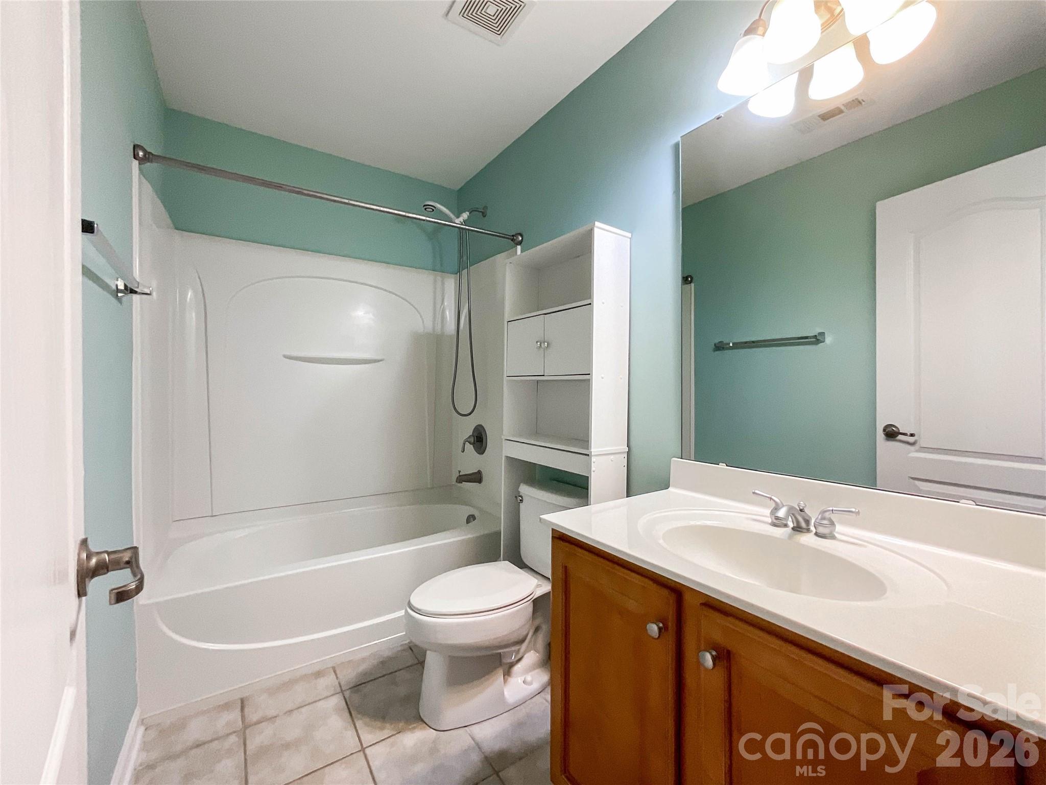 Full bathroom Upstairs - 1112 Tranquil Falls Lane, Matthews