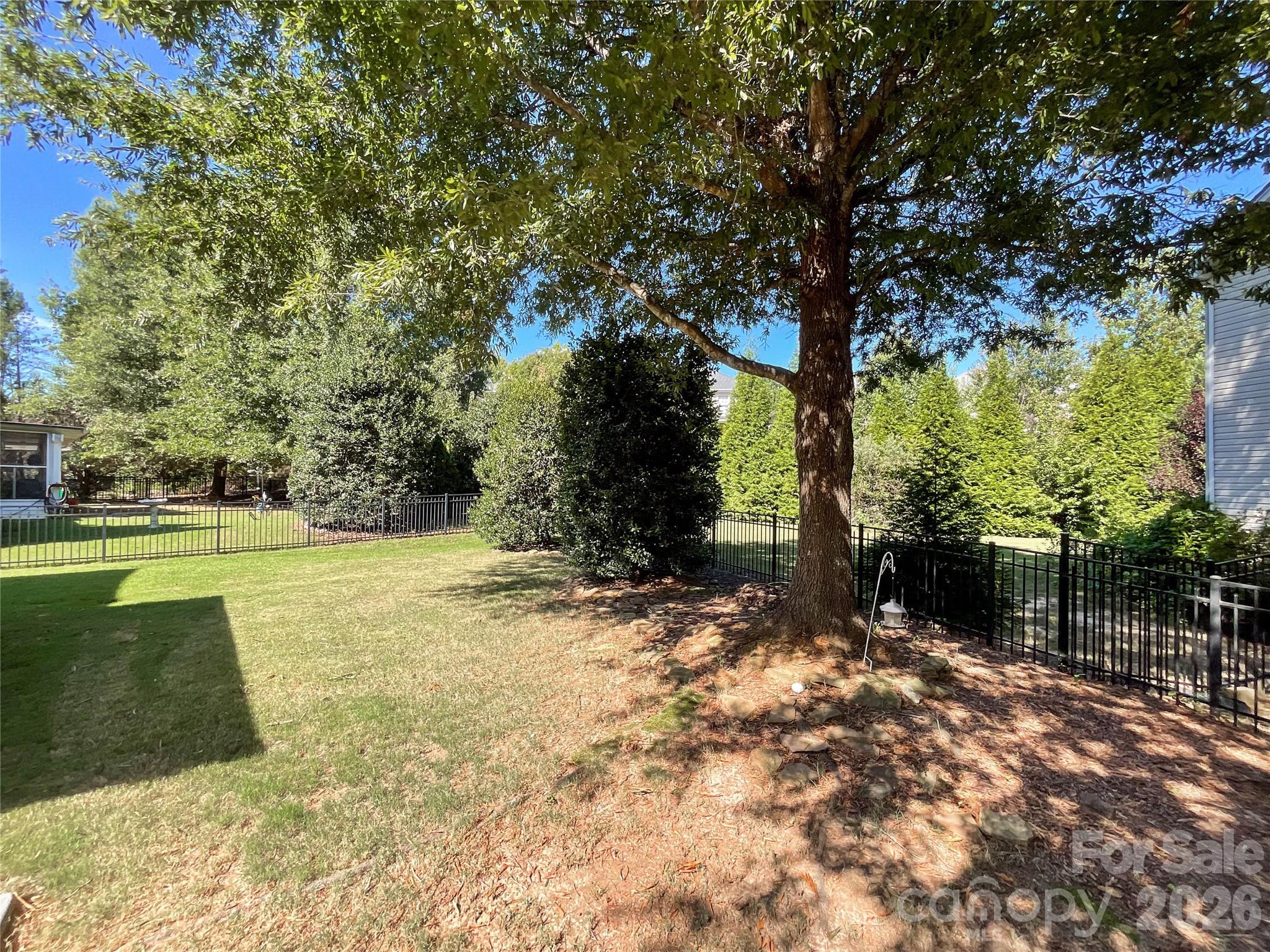 Single Family Residence at 1112 Tranquil Falls Lane, Matthews, photo 41 of 45