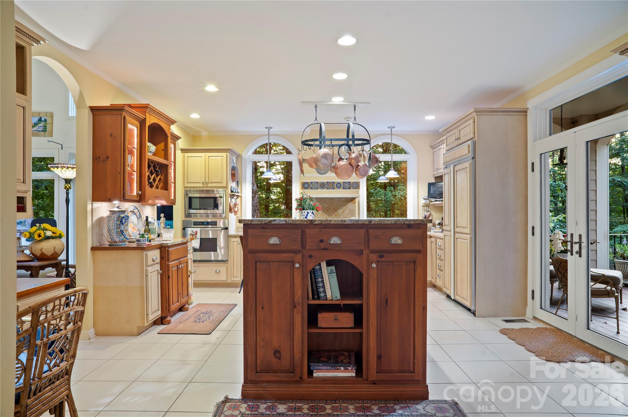 Single Family Residence at 4 Citadel Lane, Hendersonville, photo 12 of 48