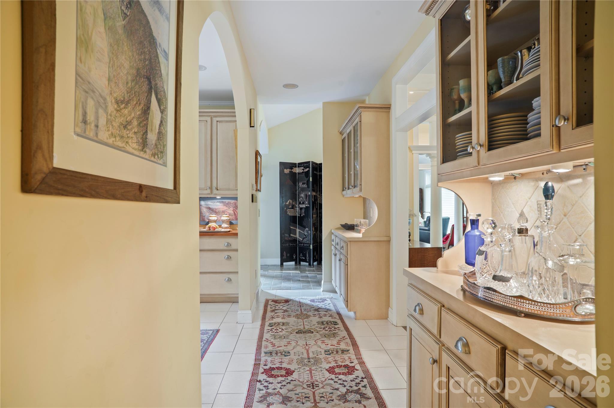 Single Family Residence at 4 Citadel Lane, Hendersonville, photo 20 of 48