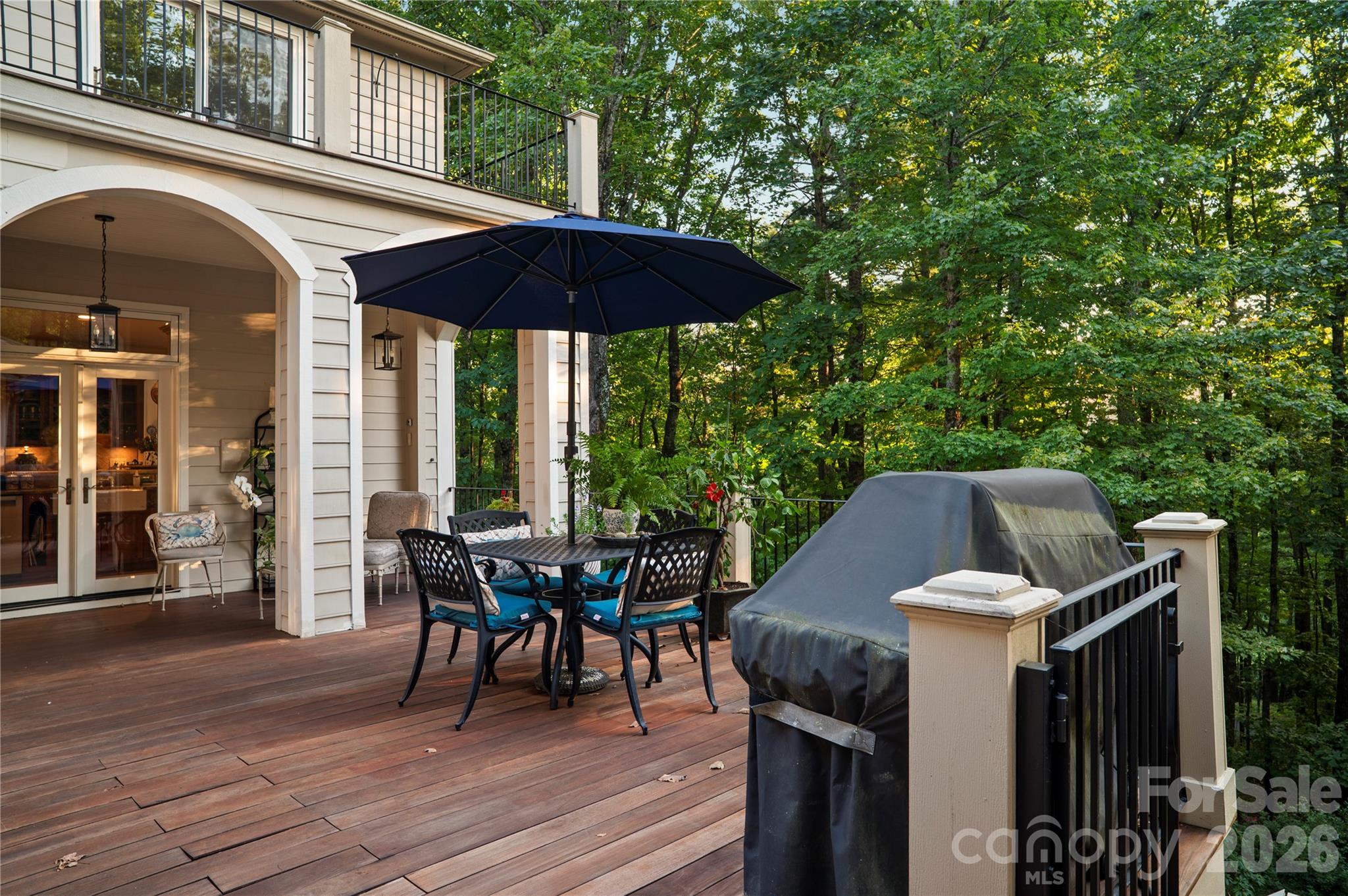 Single Family Residence at 4 Citadel Lane, Hendersonville, photo 27 of 48