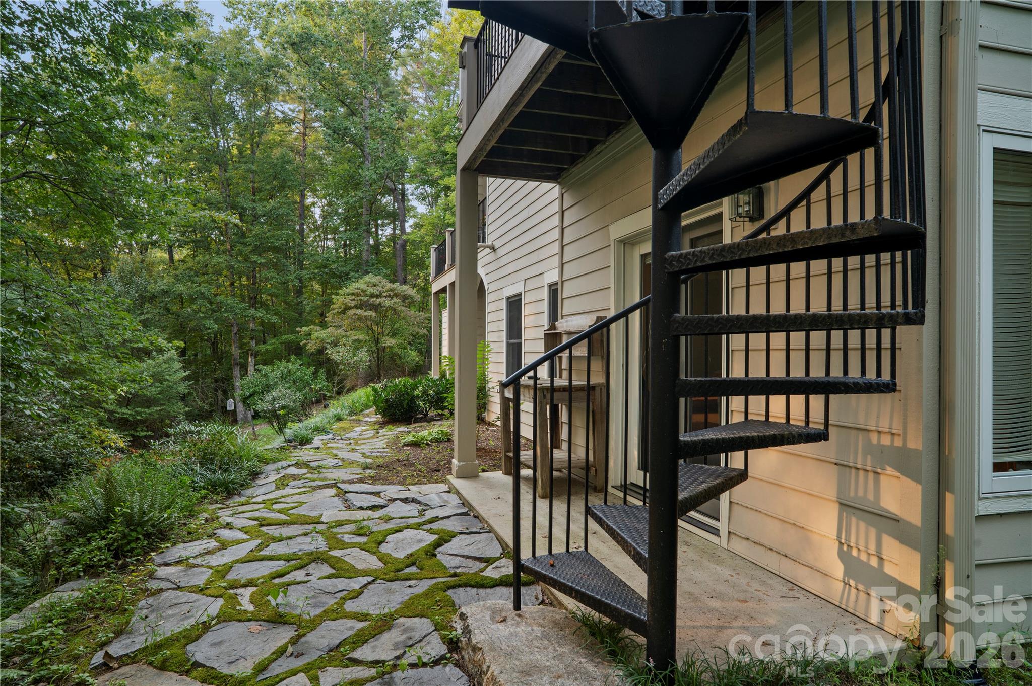 Single Family Residence at 4 Citadel Lane, Hendersonville, photo 46 of 48