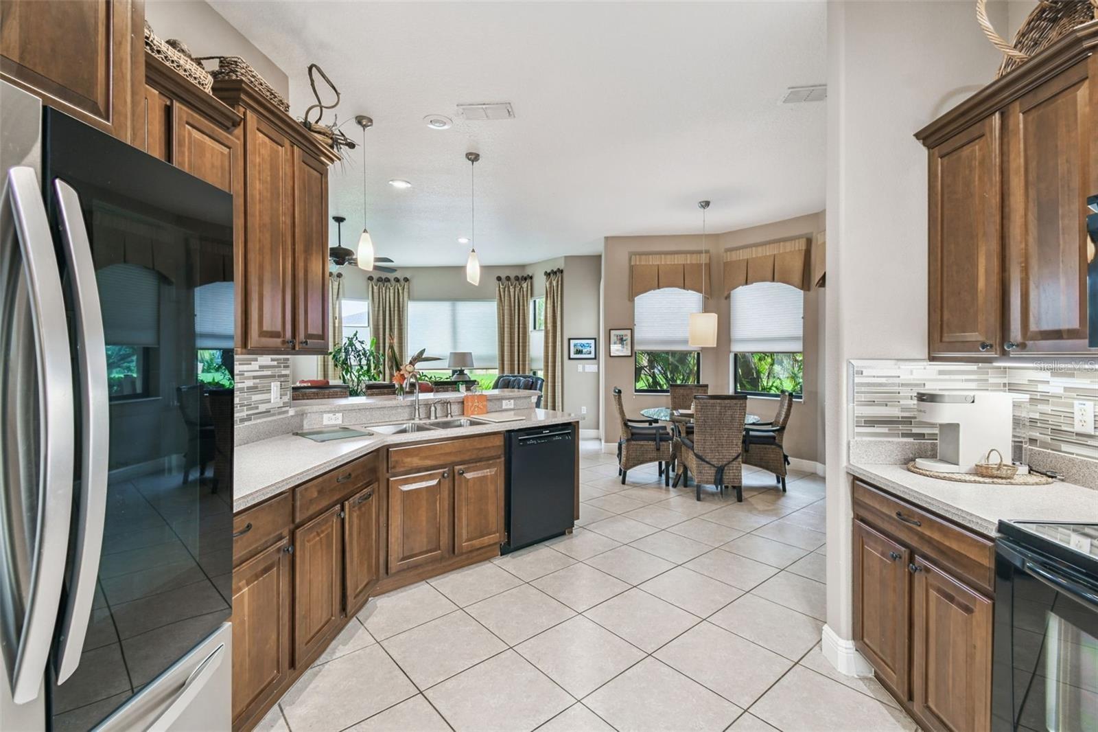 Single Family Residence at 861 BELLA VIANA RD, KISSIMMEE, photo 9 of 55