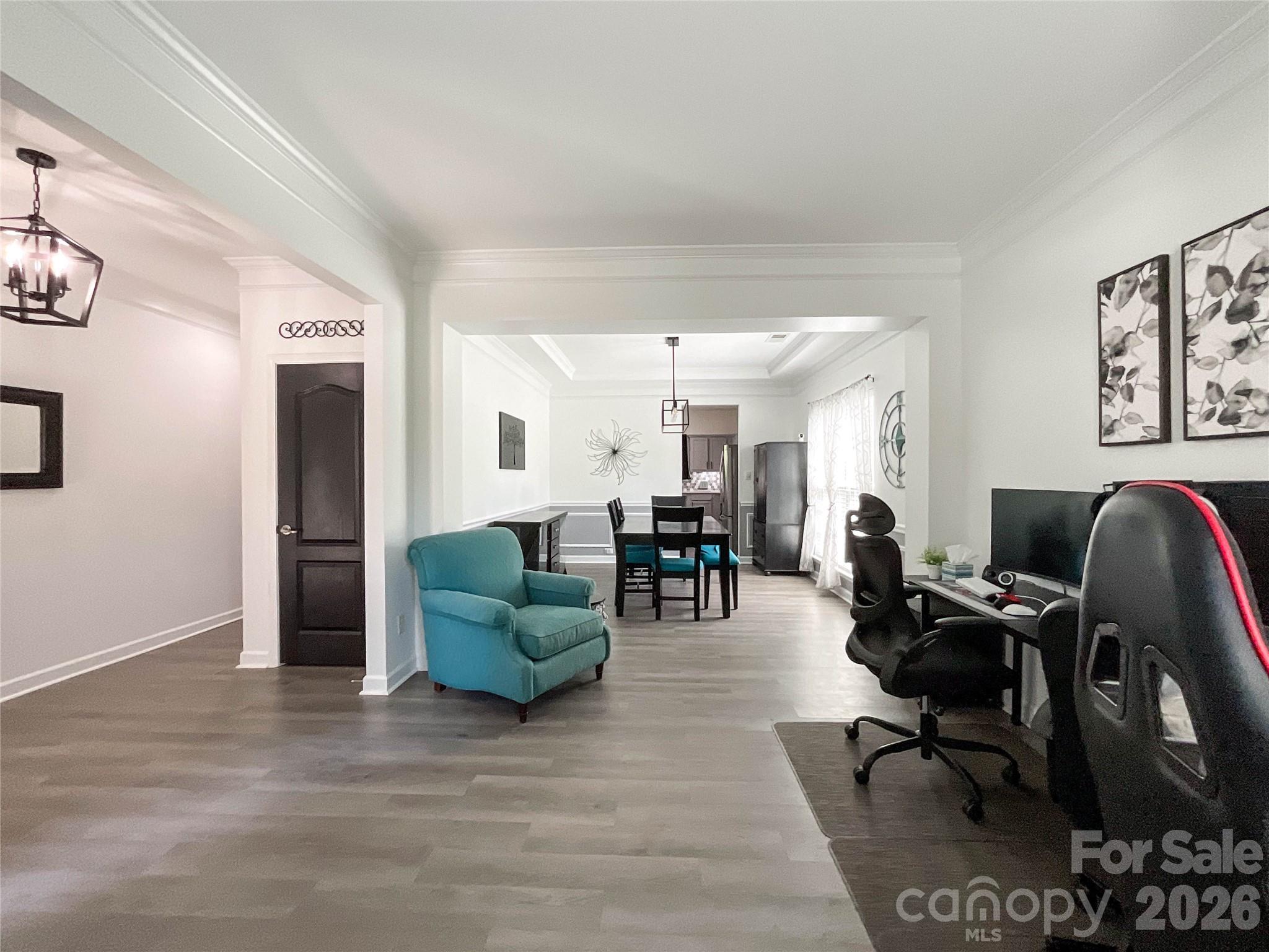 Single Family Residence at 6019 Grassy Knoll Circle, Matthews, photo 5 of 43