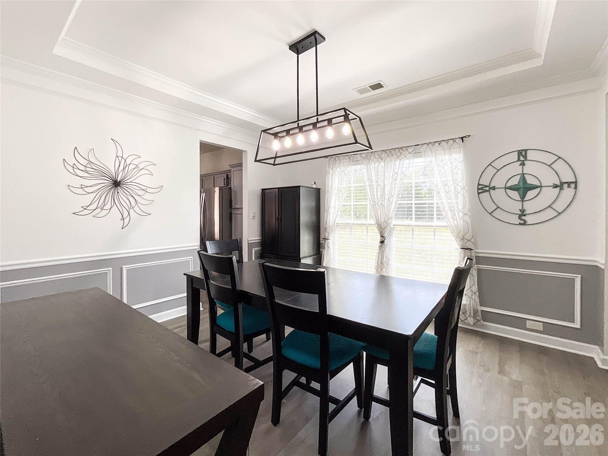 Single Family Residence at 6019 Grassy Knoll Circle, Matthews, photo 6 of 43
