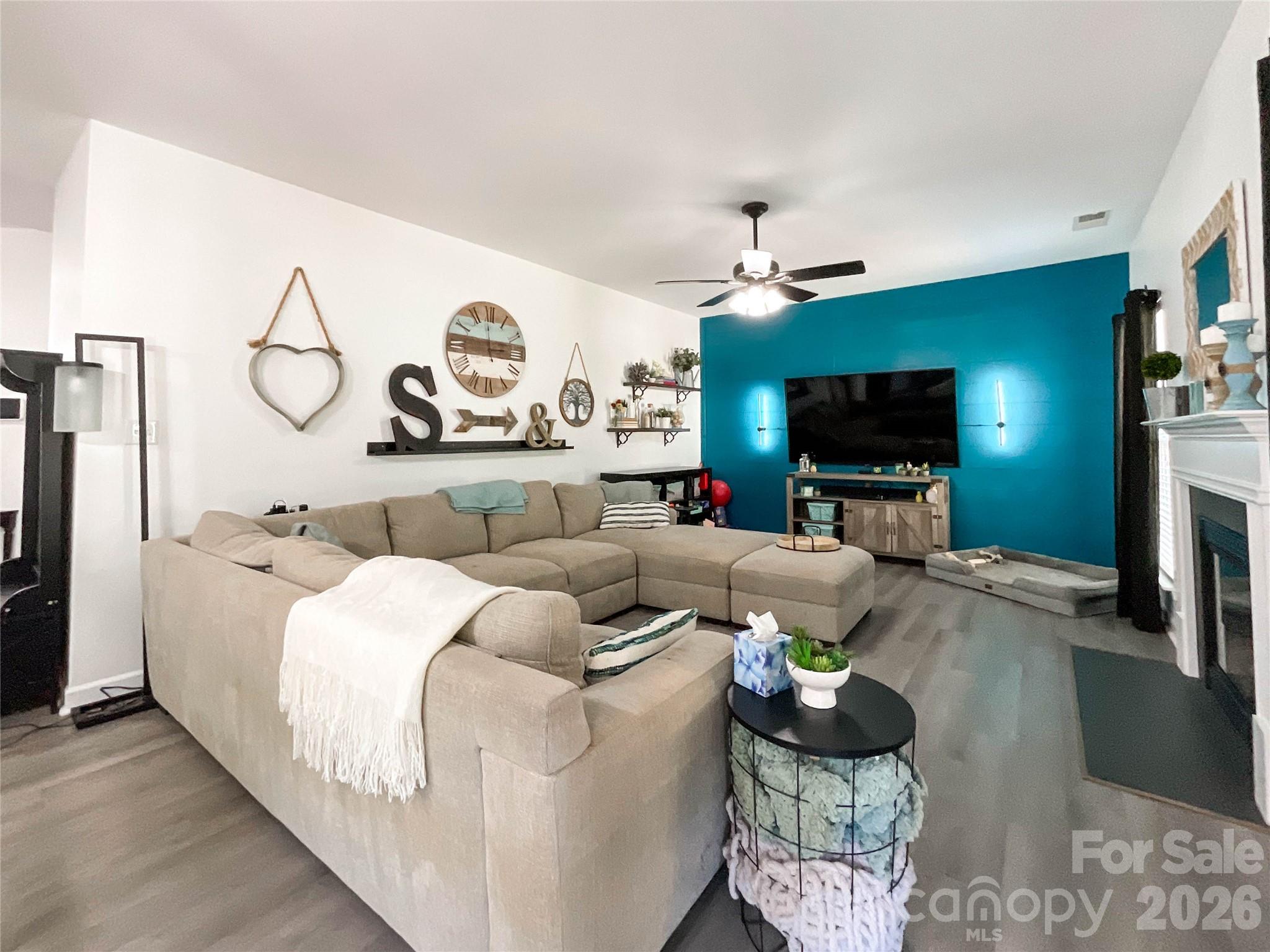 Single Family Residence at 6019 Grassy Knoll Circle, Matthews, photo 13 of 43