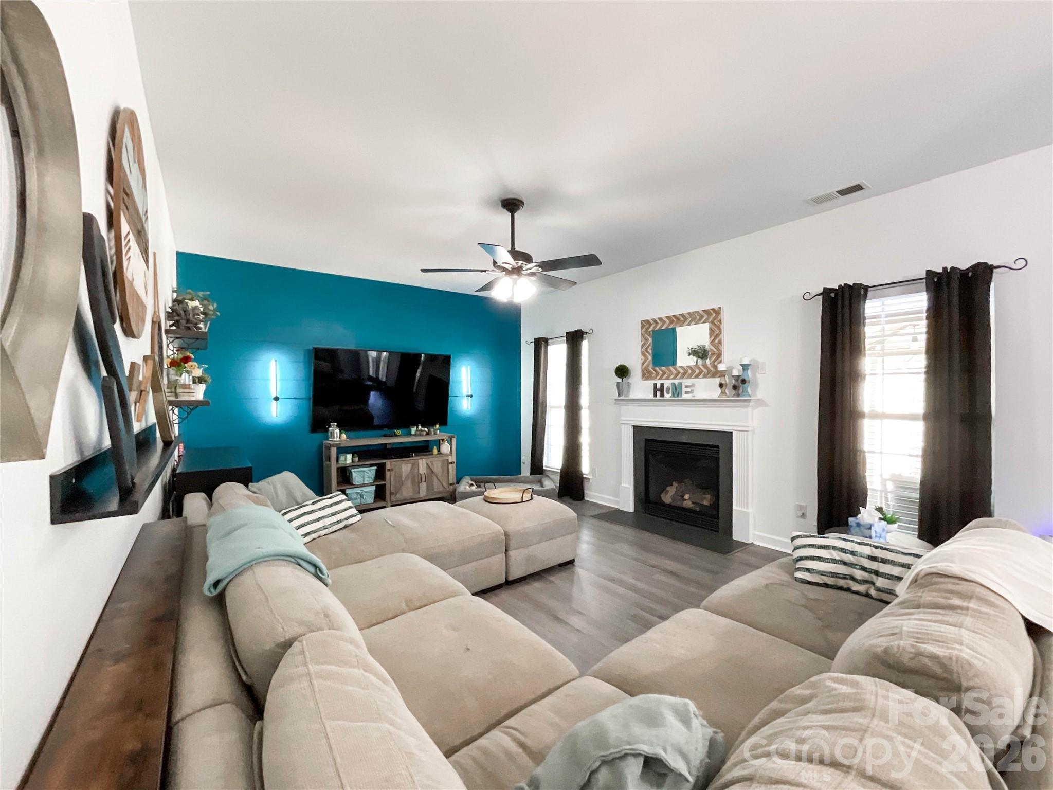 Single Family Residence at 6019 Grassy Knoll Circle, Matthews, photo 14 of 43