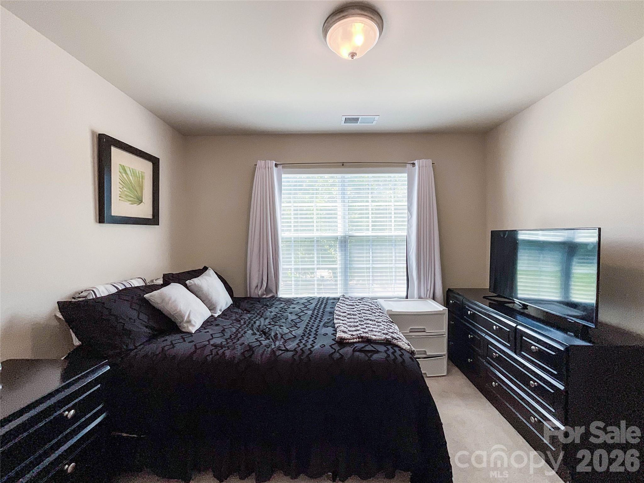 Single Family Residence at 6019 Grassy Knoll Circle, Matthews, photo 22 of 43