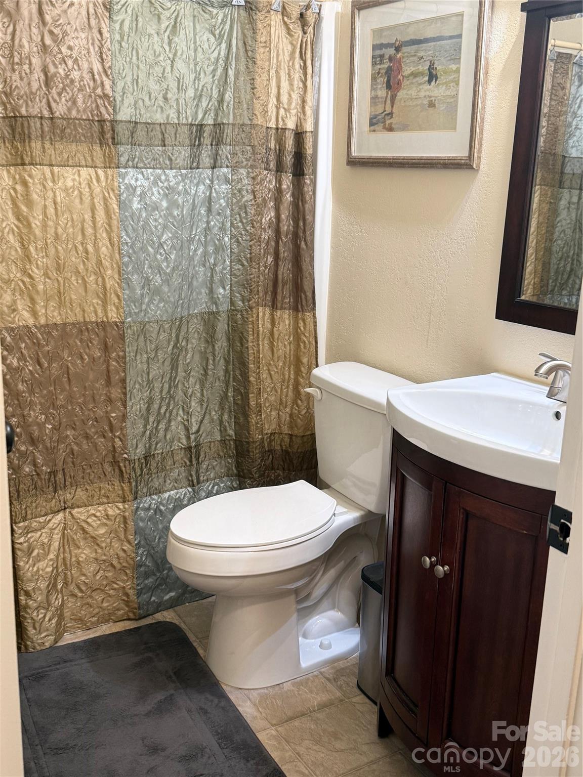 Single Family Residence at 192 Heritage View Road, Hickory, photo 13 of 17