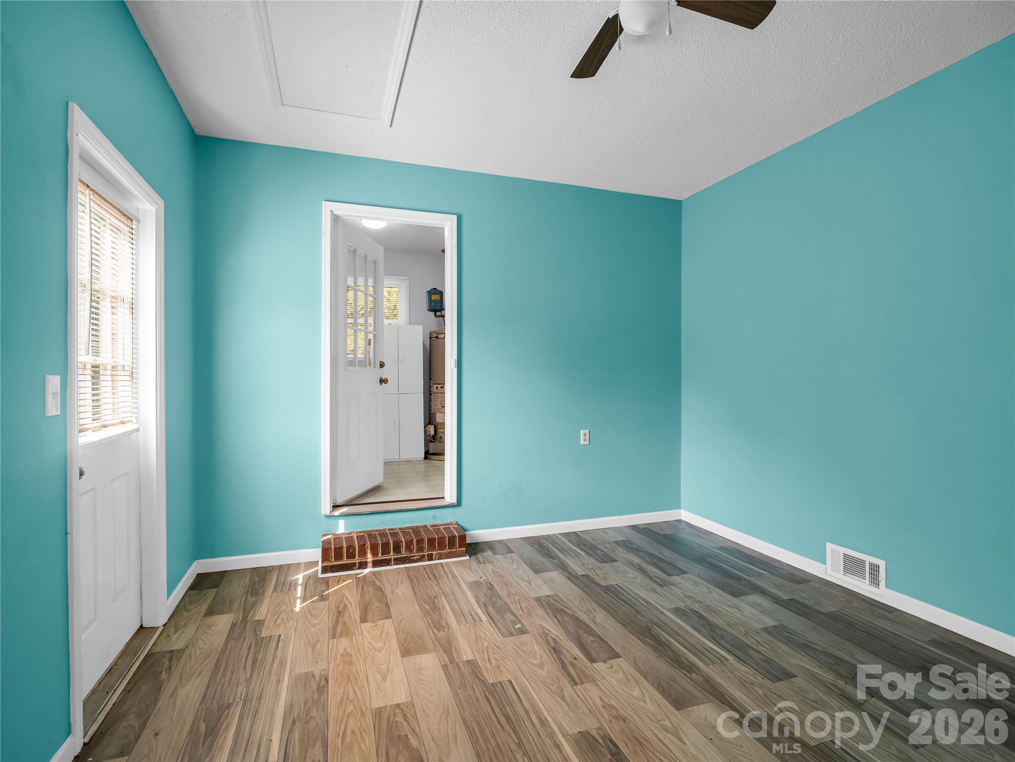 Office/Mud Room - 123 College Manor Drive, Shelby