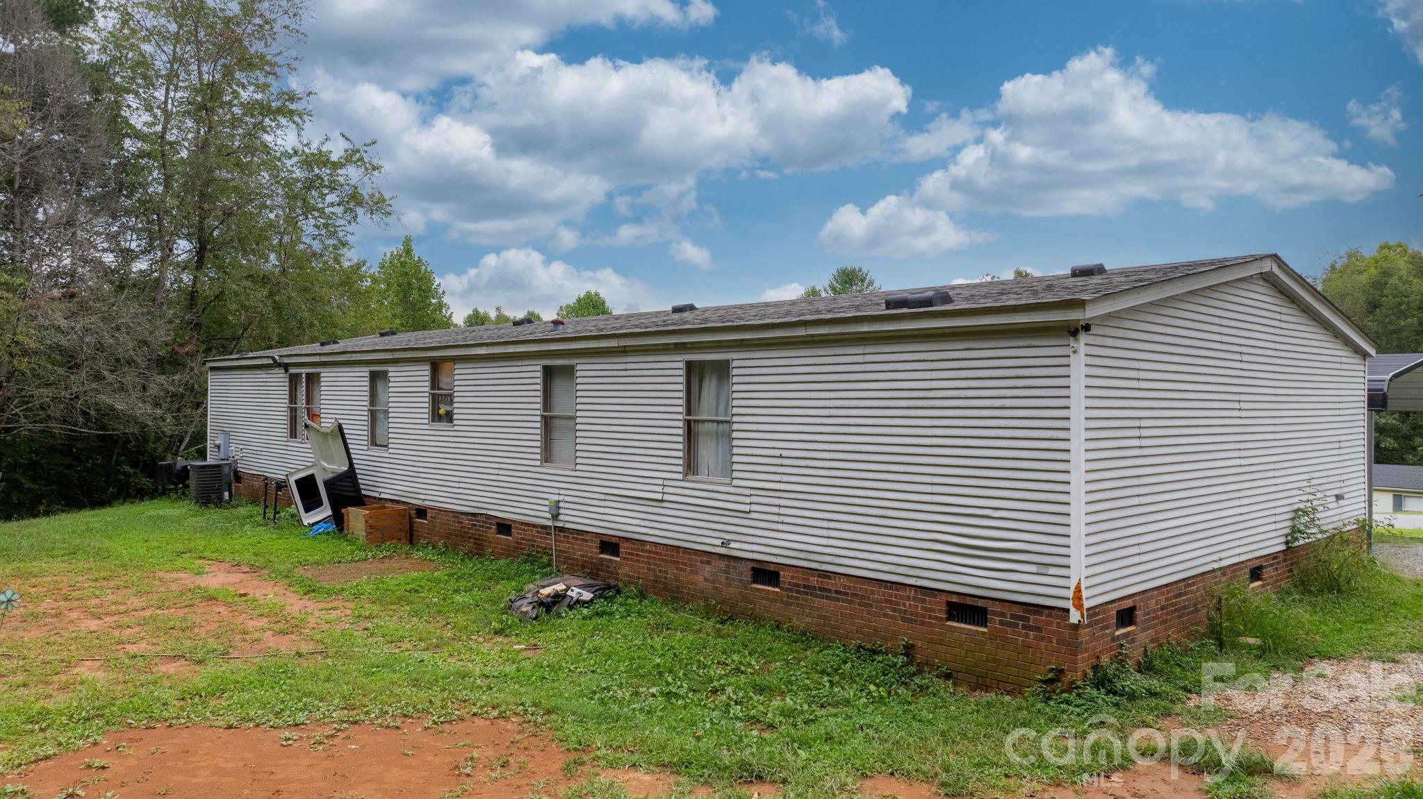 Single Family Residence at 2461 Shadowbrook Drive, Lenoir, photo 24 of 35