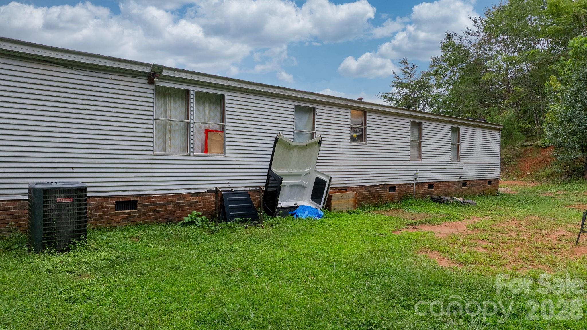 Single Family Residence at 2461 Shadowbrook Drive, Lenoir, photo 25 of 35