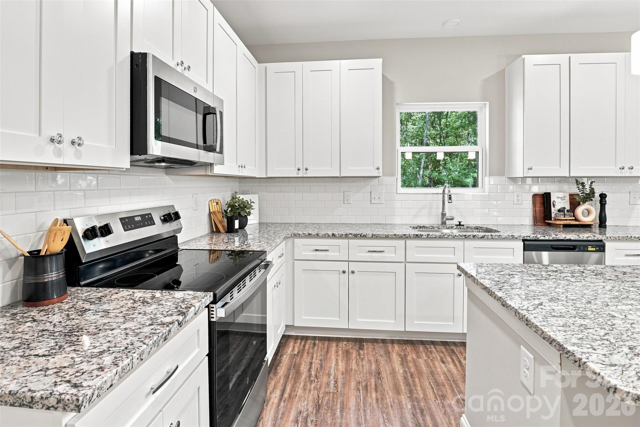 Single Family Residence at 1074 Mackey Court, Gastonia, photo 16 of 38