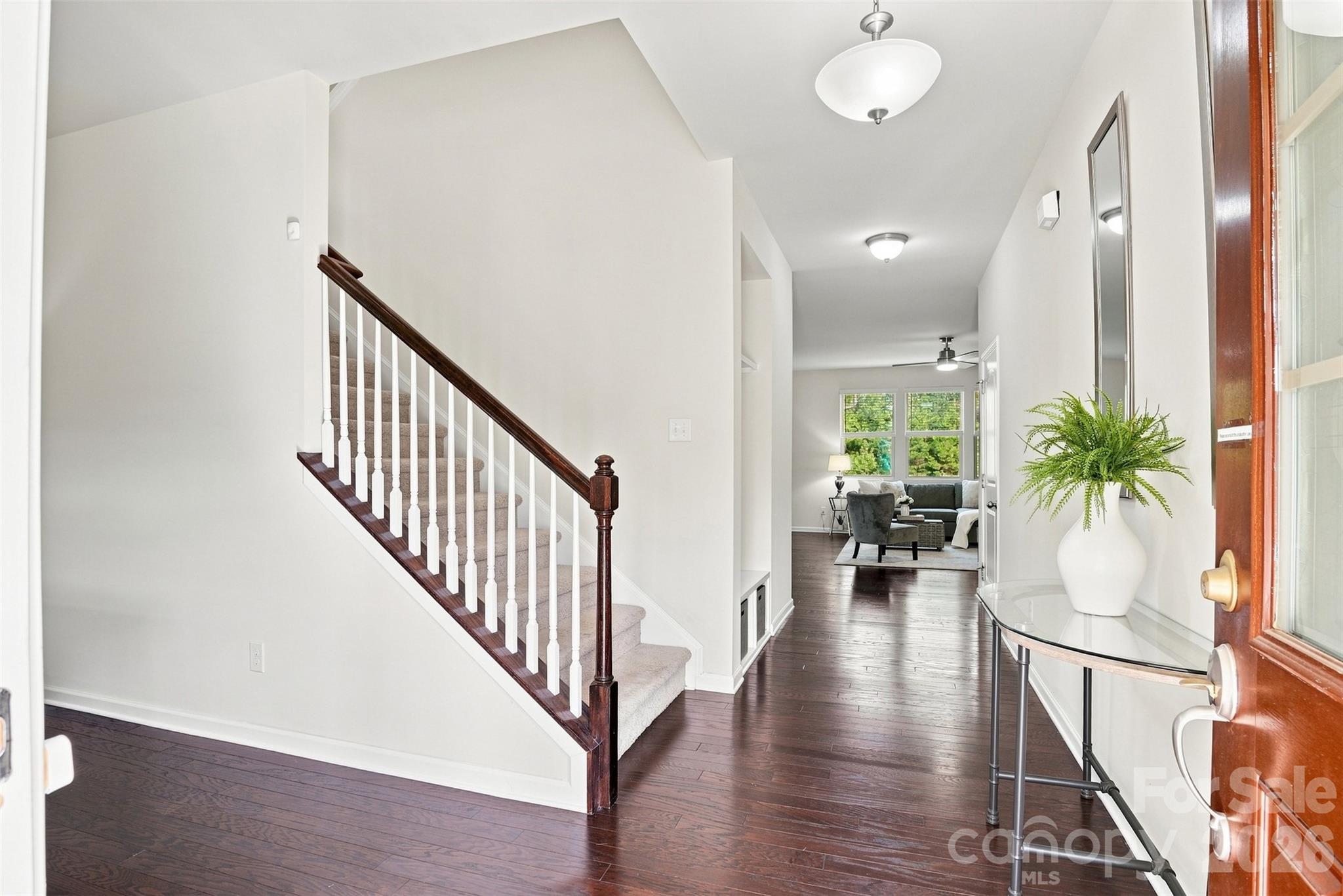 Single Family Residence at 14107 Magnolia Walk Drive, Huntersville, photo 10 of 39