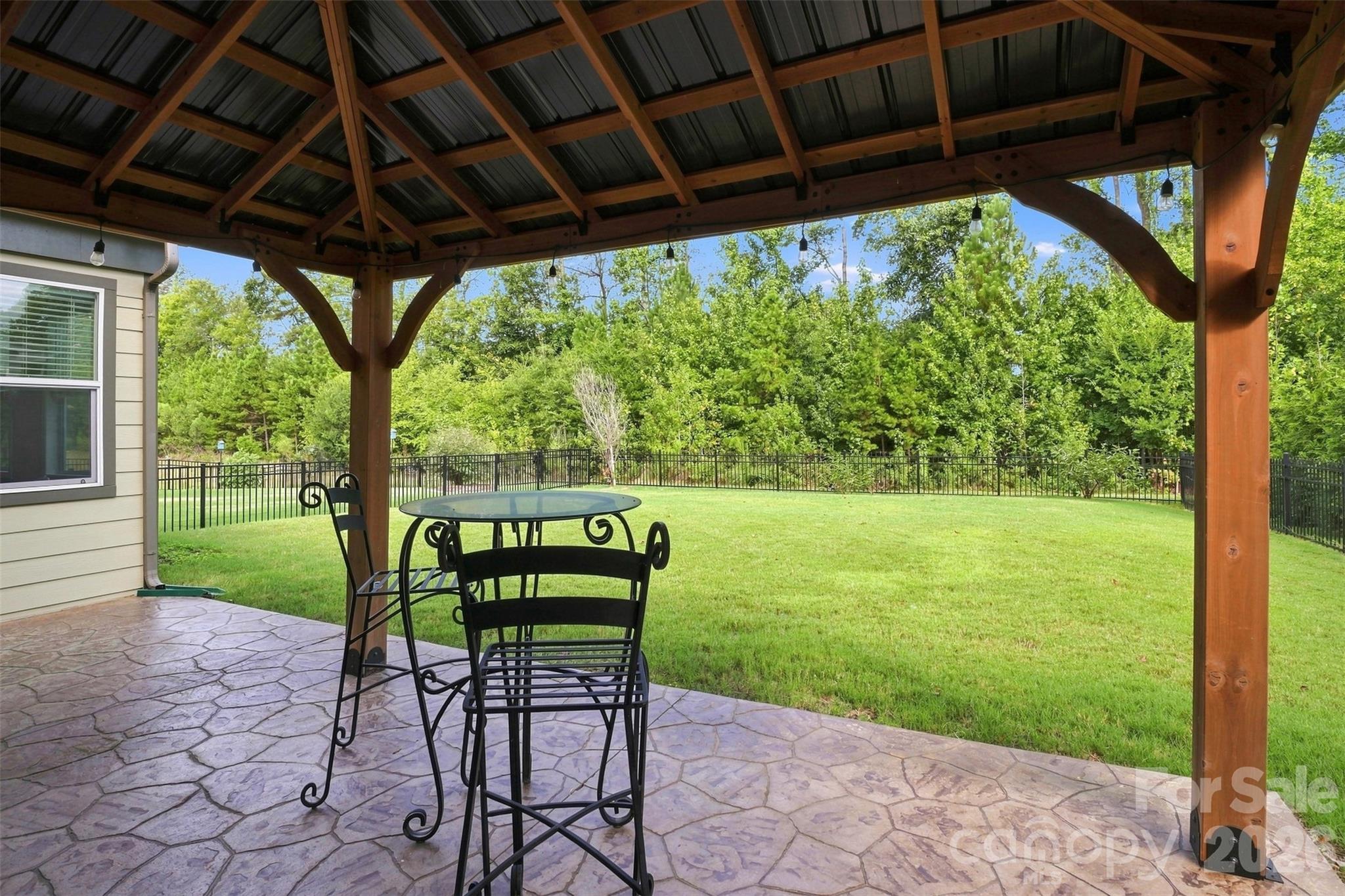 Single Family Residence at 14107 Magnolia Walk Drive, Huntersville, photo 35 of 39