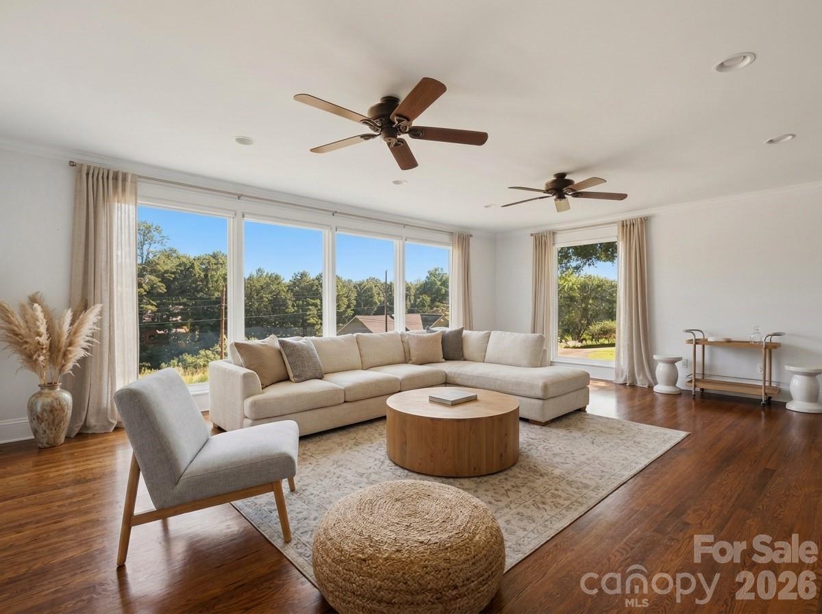 AI enhanced living room - 104 31st Avenue NE, Hickory
