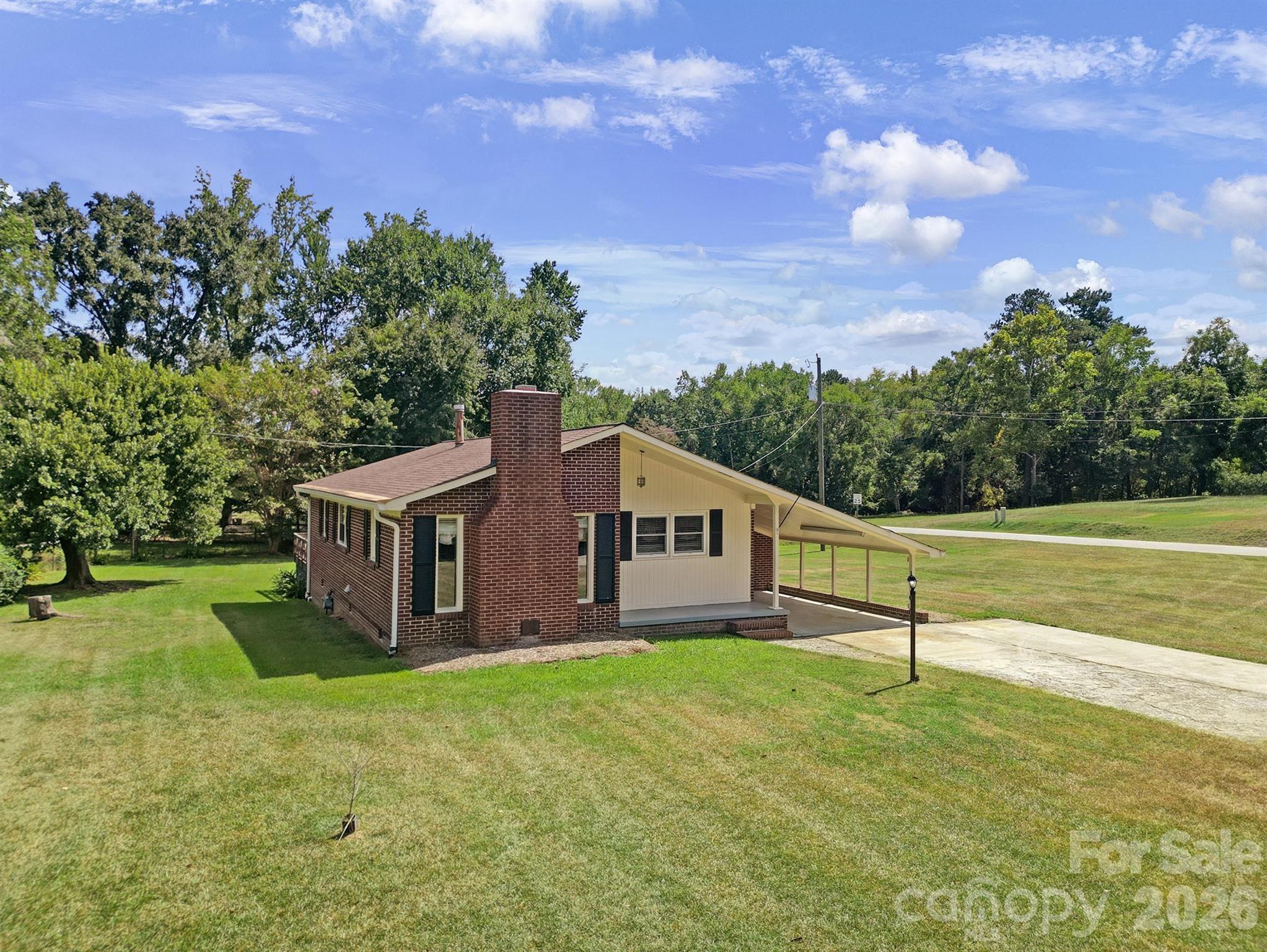 15884 State Highway 200 Highway