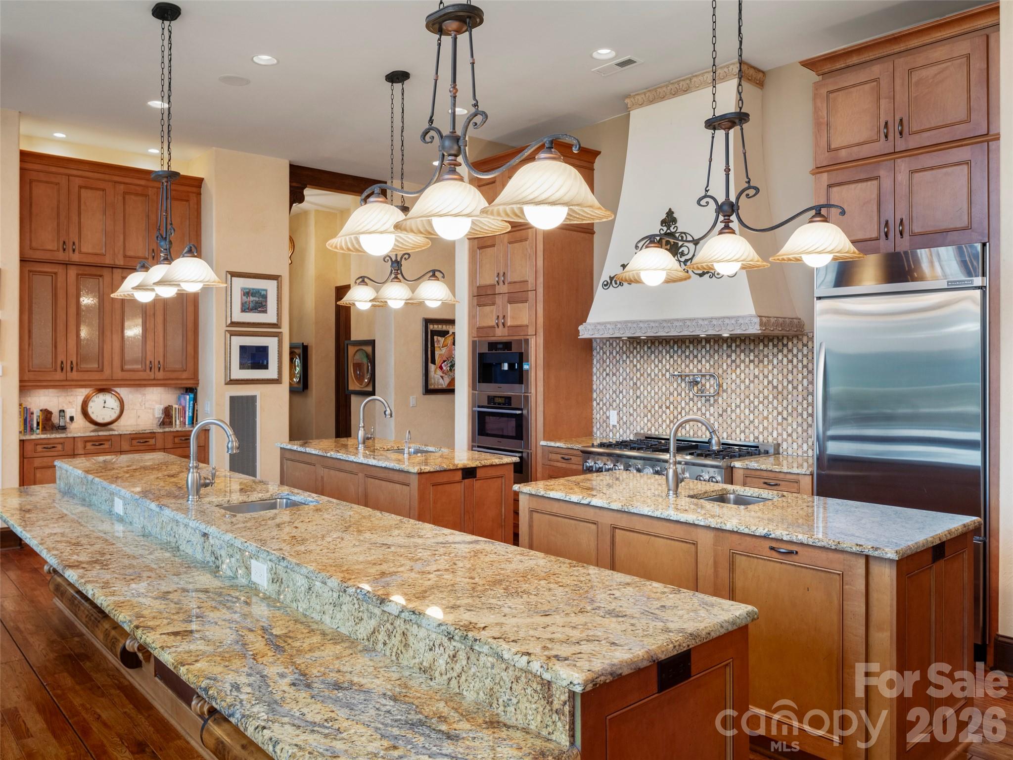 Single Family Residence at 994 Clovertop Lane, Arden, photo 16 of 48