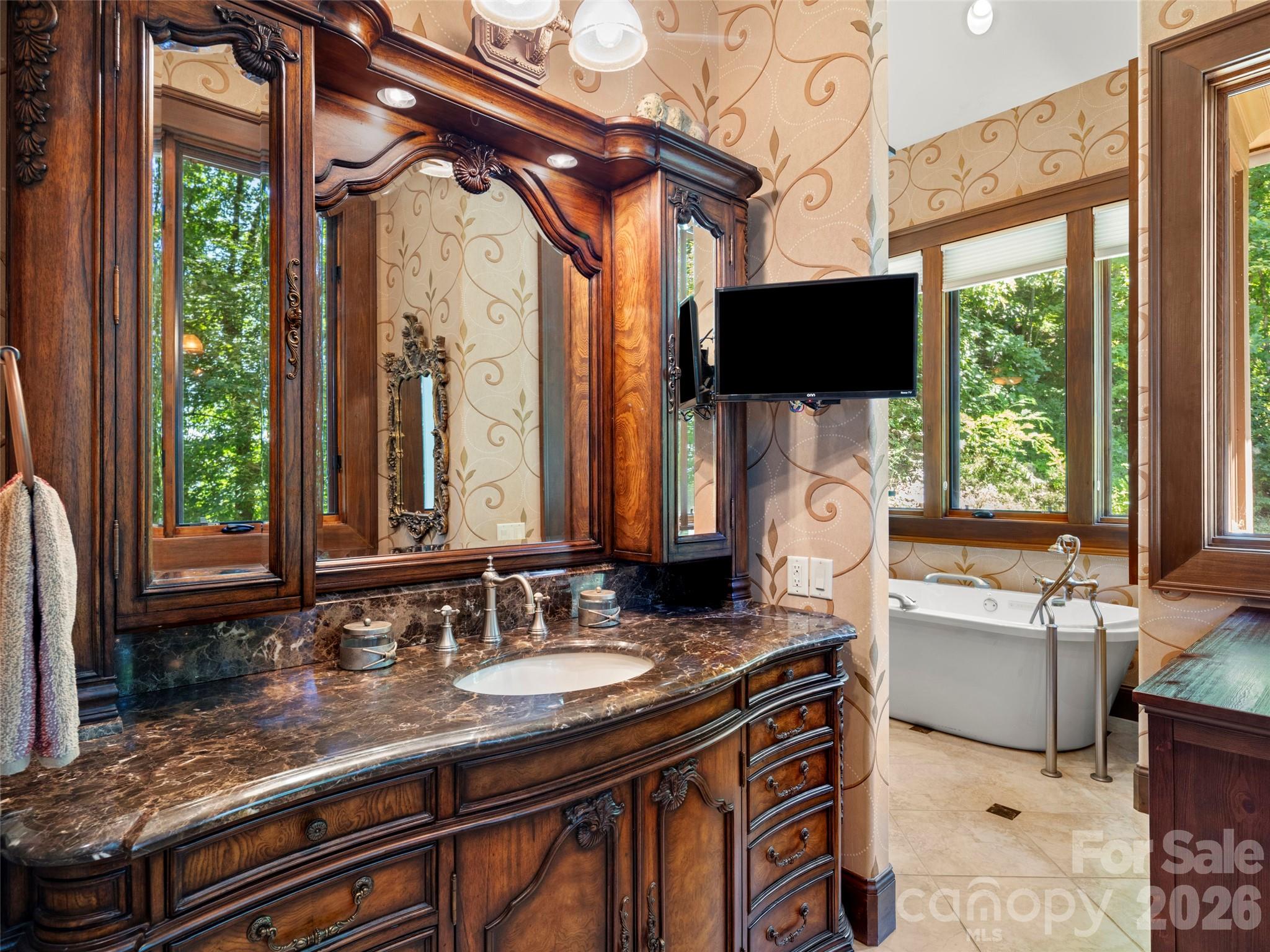 Single Family Residence at 994 Clovertop Lane, Arden, photo 24 of 48