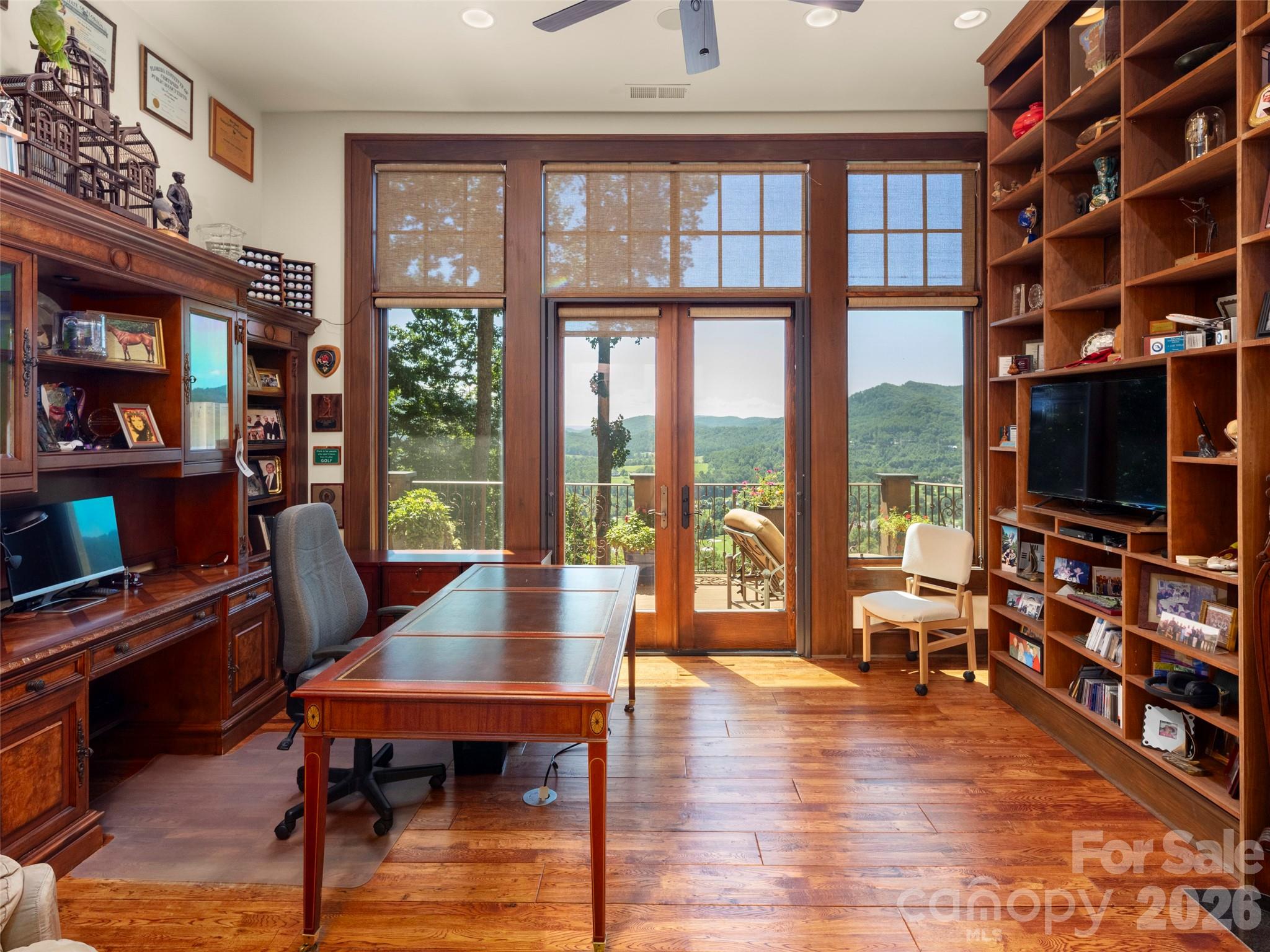 Single Family Residence at 994 Clovertop Lane, Arden, photo 25 of 48