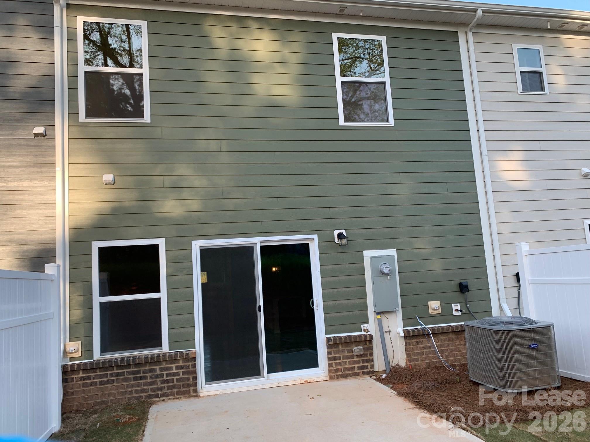 Townhouse at 110 Quinn Road, Matthews, photo 7 of 24