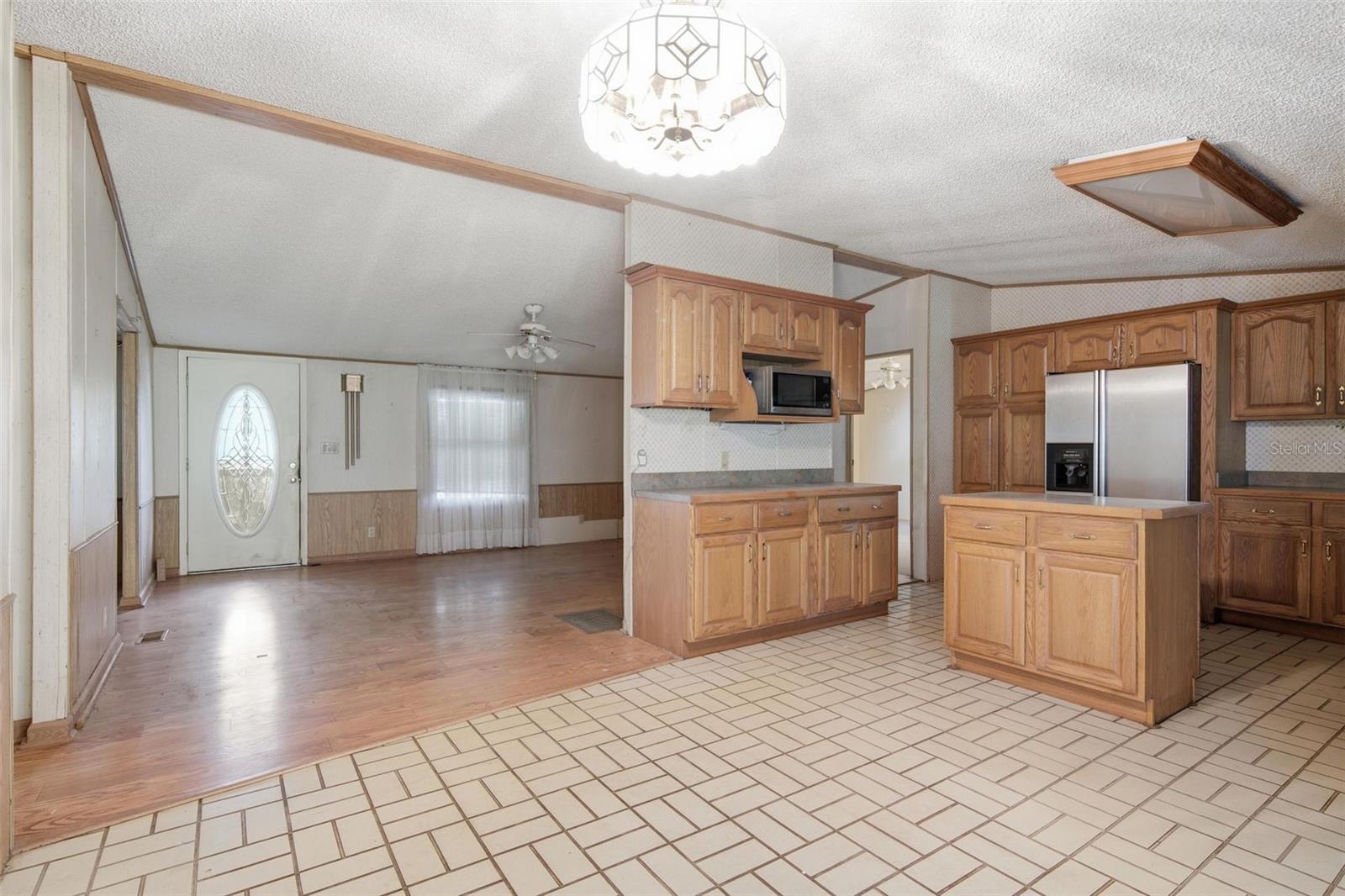 Manufactured Home at 6594 N GOLD LEAF PT, DUNNELLON, photo 8 of 61
