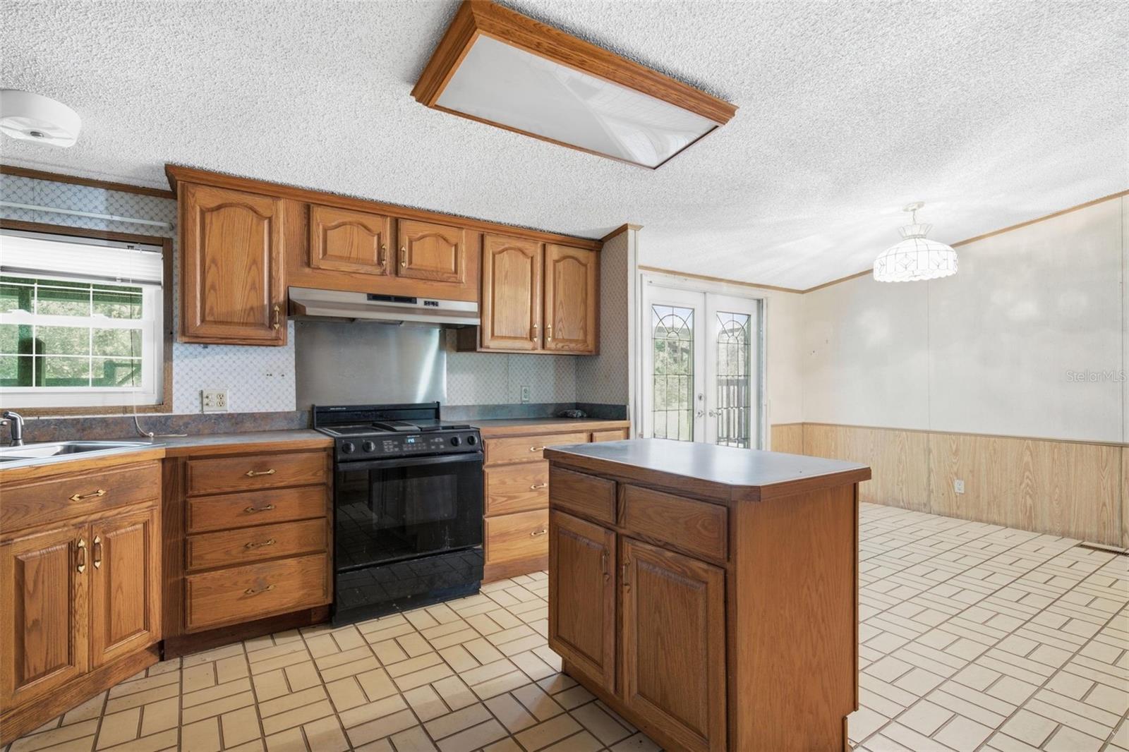 Manufactured Home at 6594 N GOLD LEAF PT, DUNNELLON, photo 12 of 61
