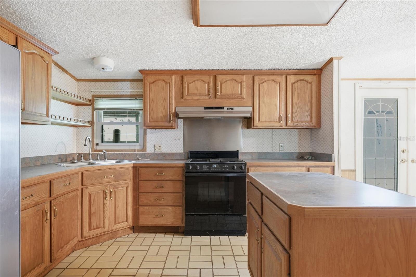 Manufactured Home at 6594 N GOLD LEAF PT, DUNNELLON, photo 13 of 61