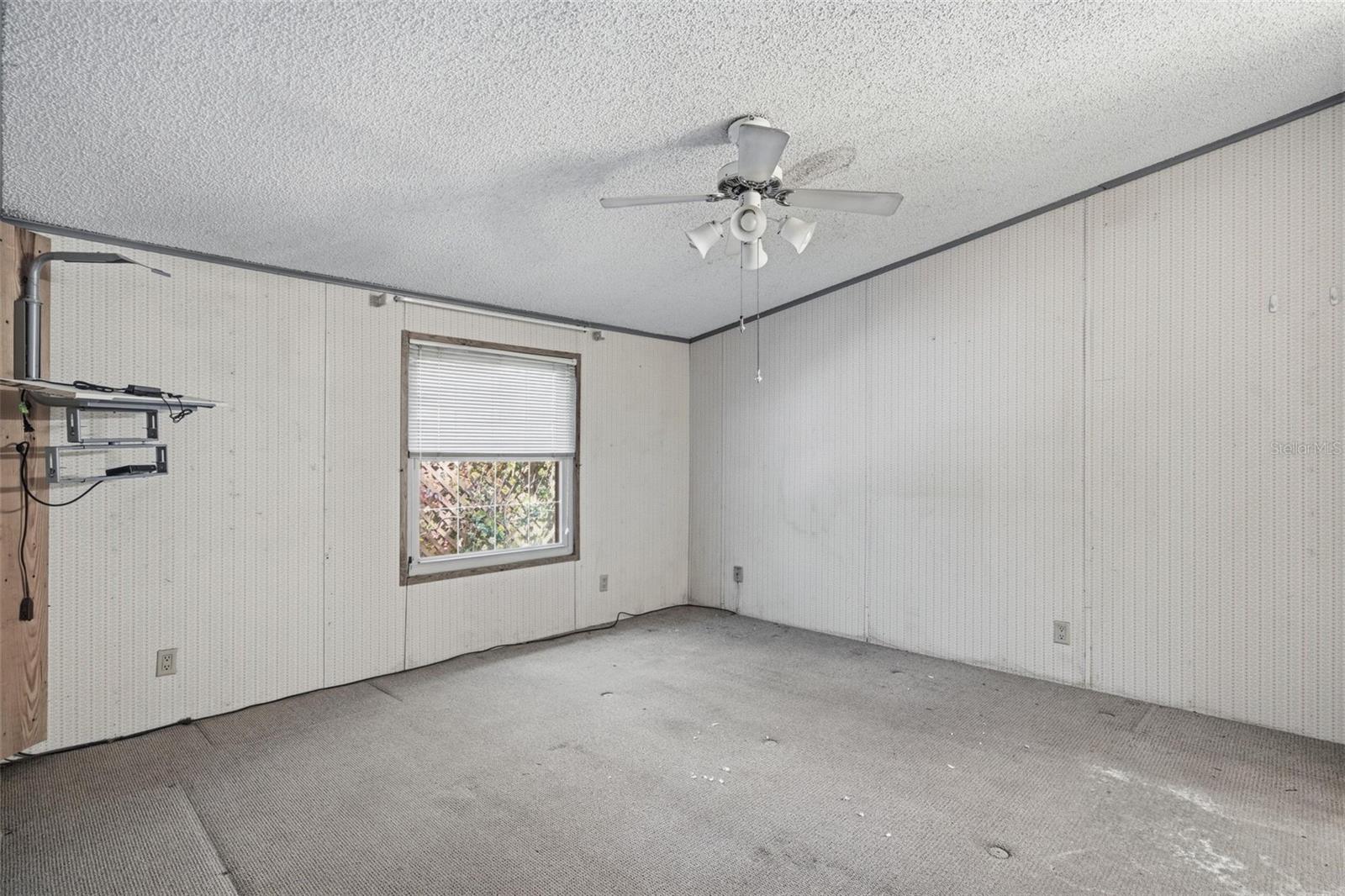 Manufactured Home at 6594 N GOLD LEAF PT, DUNNELLON, photo 14 of 61