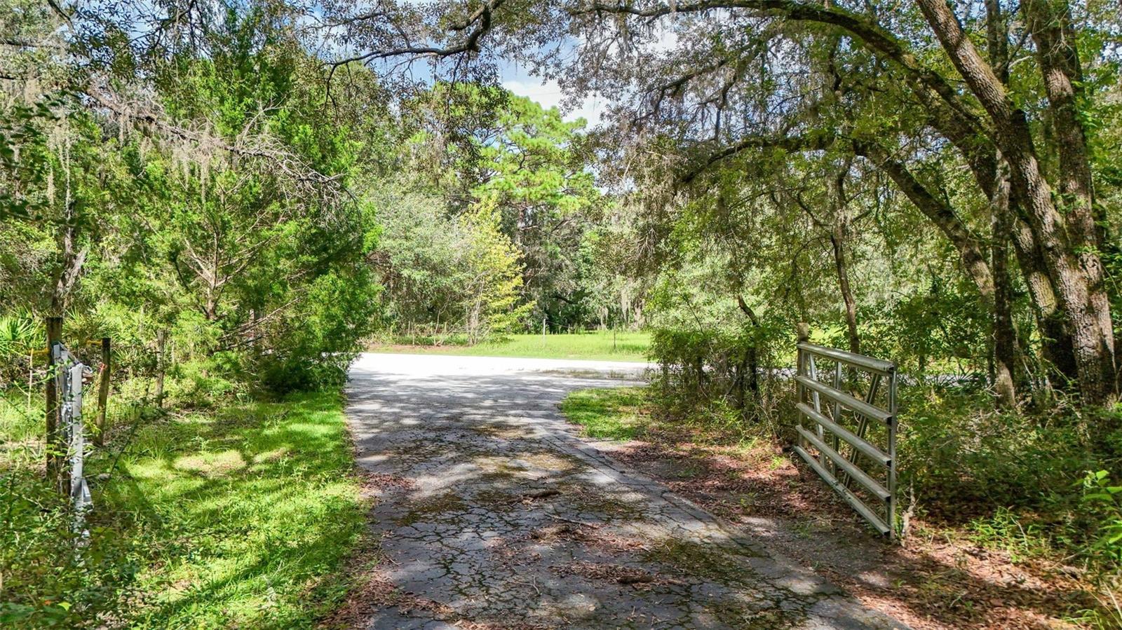 Manufactured Home at 6594 N GOLD LEAF PT, DUNNELLON, photo 55 of 61