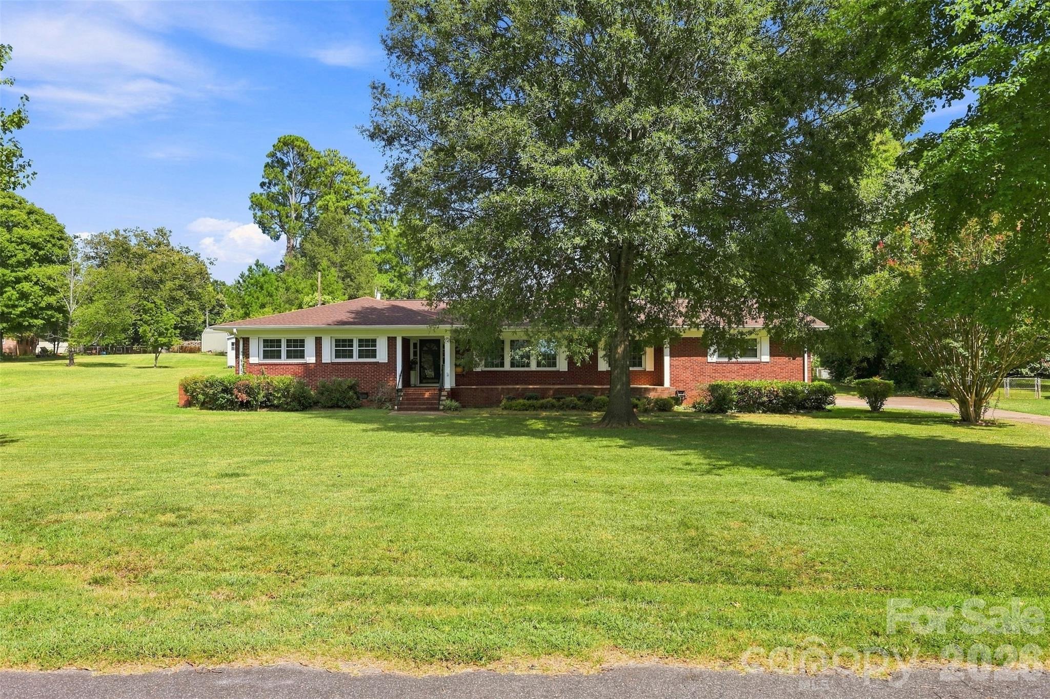 Front - 1464 Sullivan Street, Rock Hill